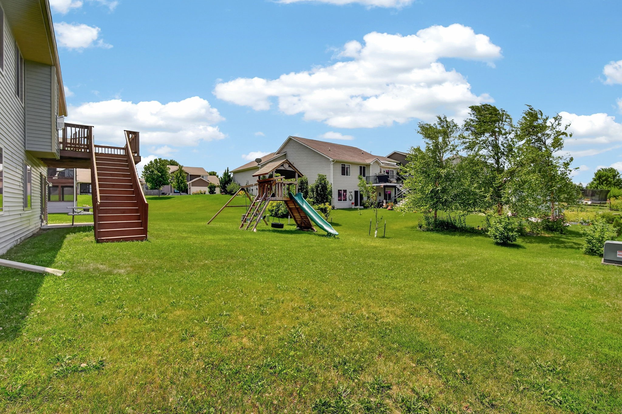 570 Ne Badger Lane Property Photo 32