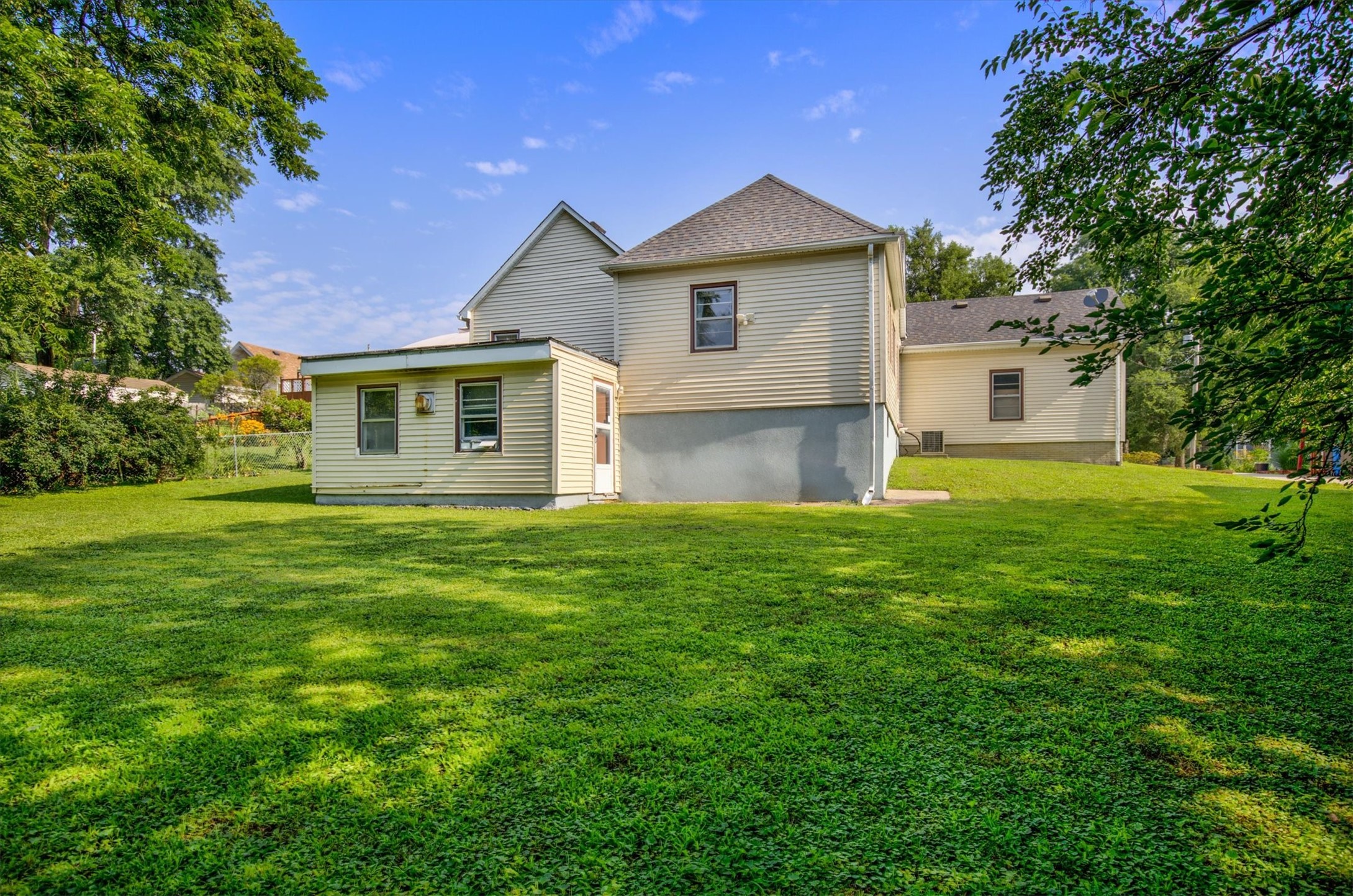 806 Bell Avenue Property Photo 3