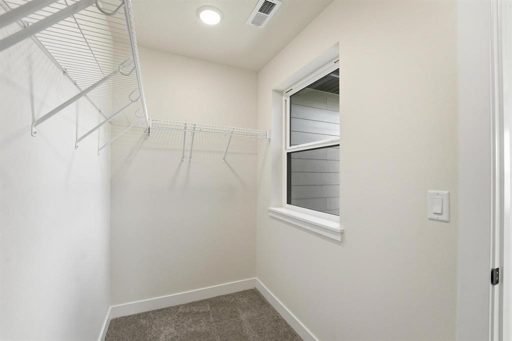 956 Elderberry Place Property Photo 11