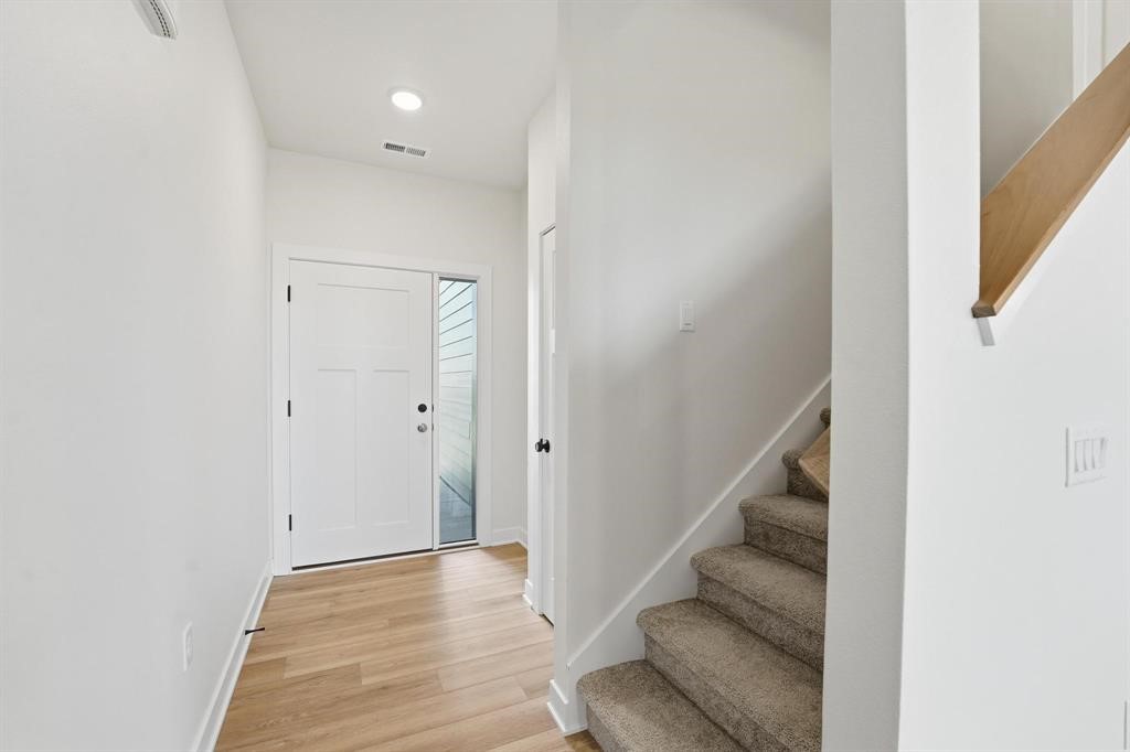 956 Elderberry Place Property Photo 19