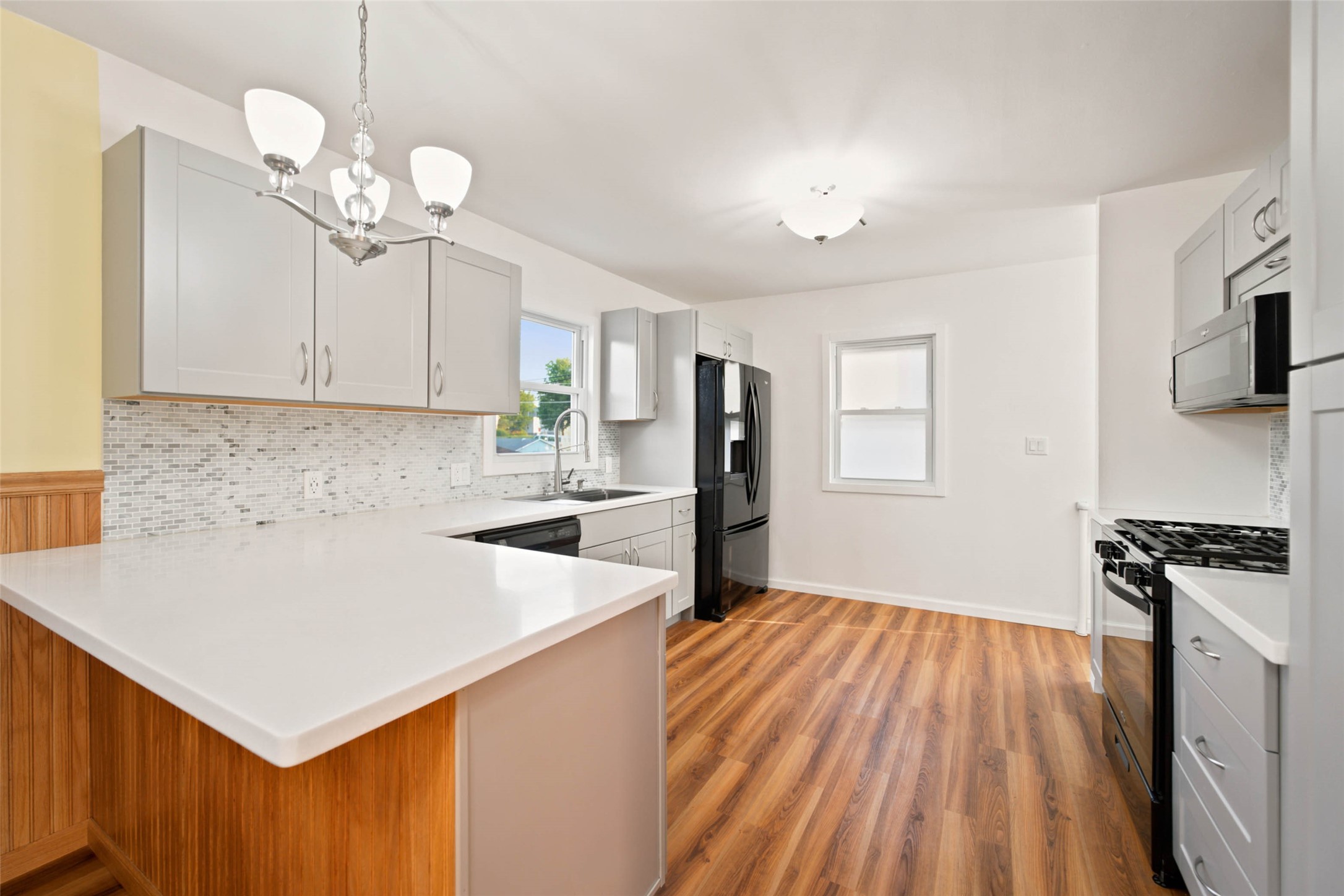 810 6th Street Property Photo 17