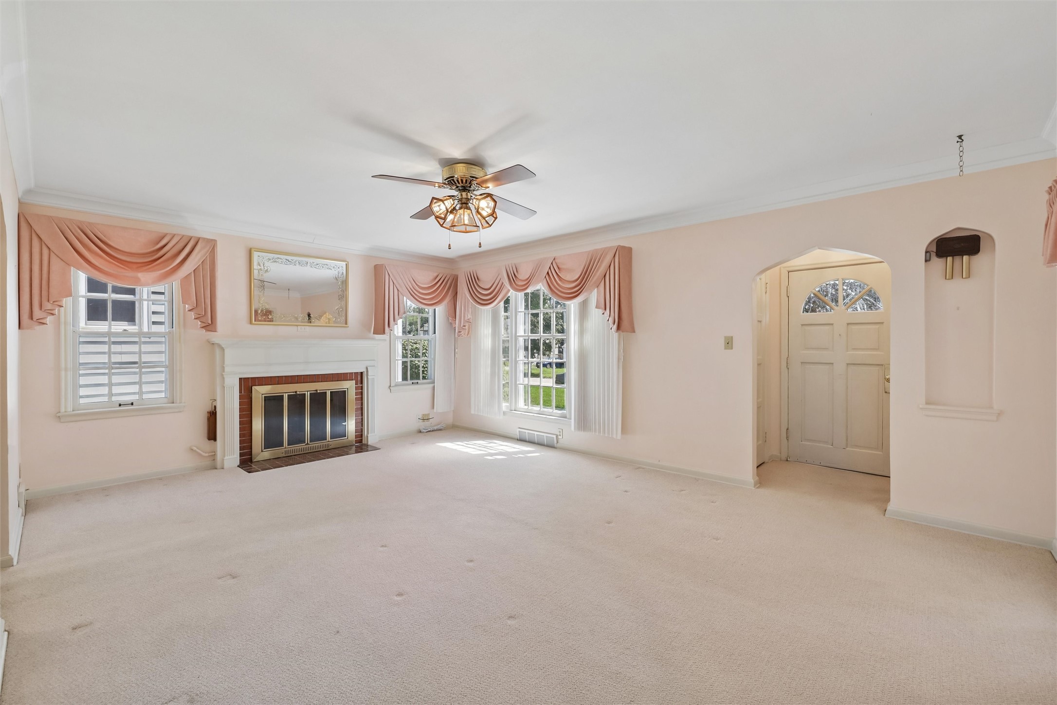 1104 57th Street Property Photo 2