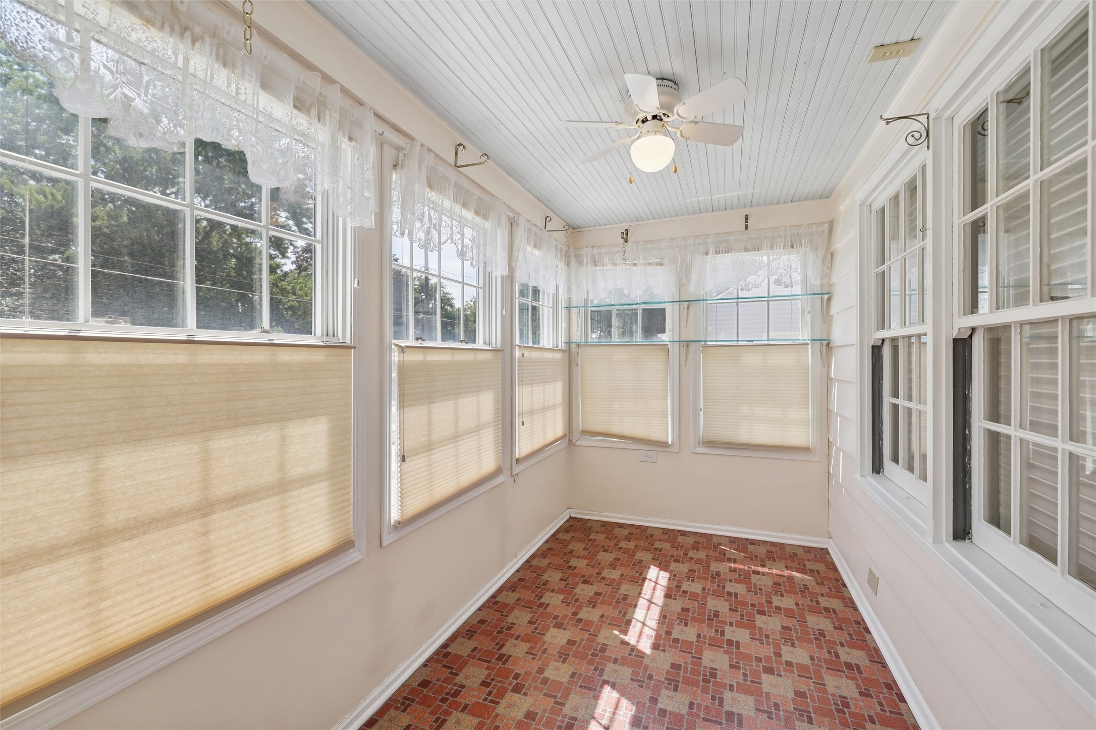 1104 57th Street Property Photo 4
