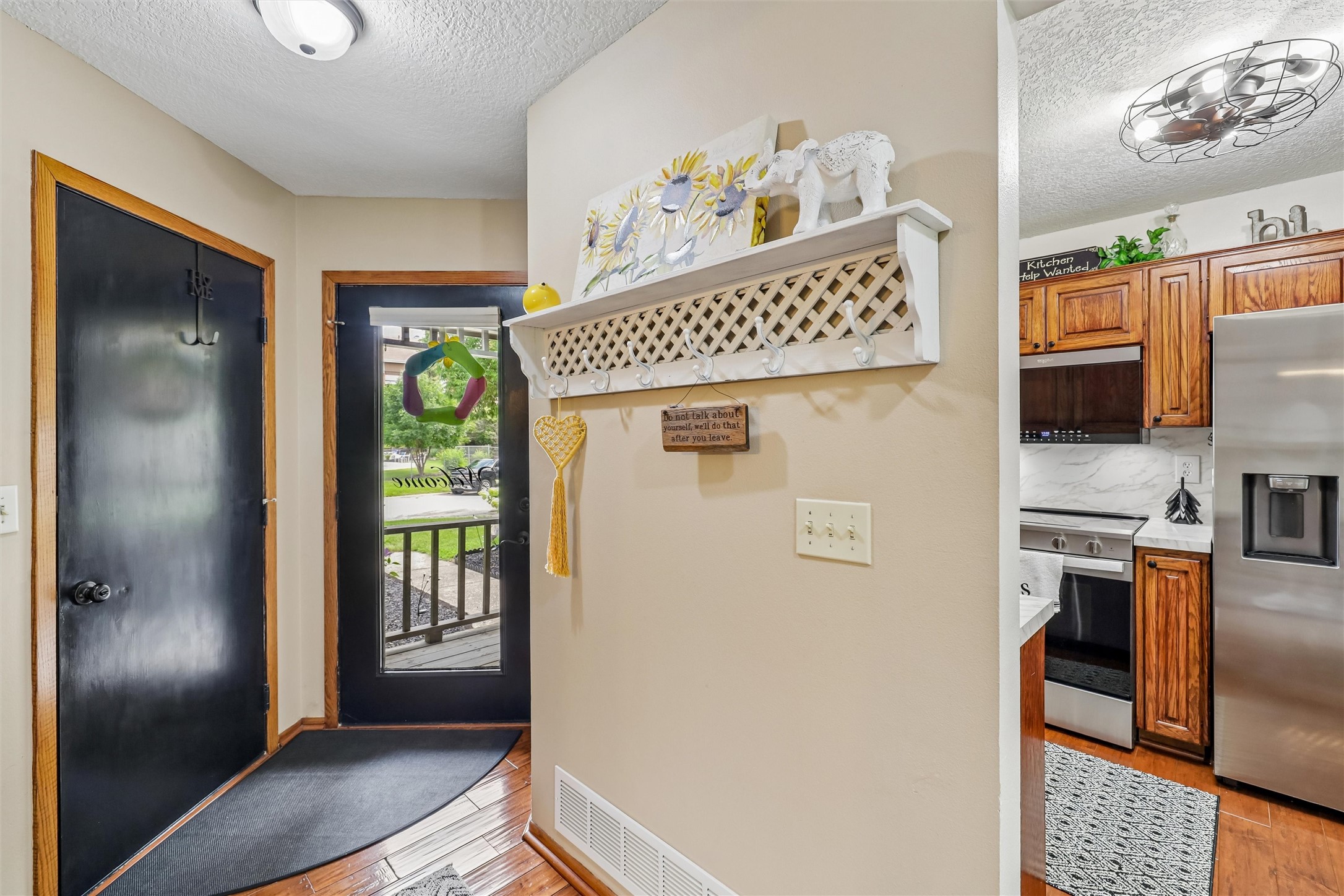 1070 50th Street 13e Property Photo 3