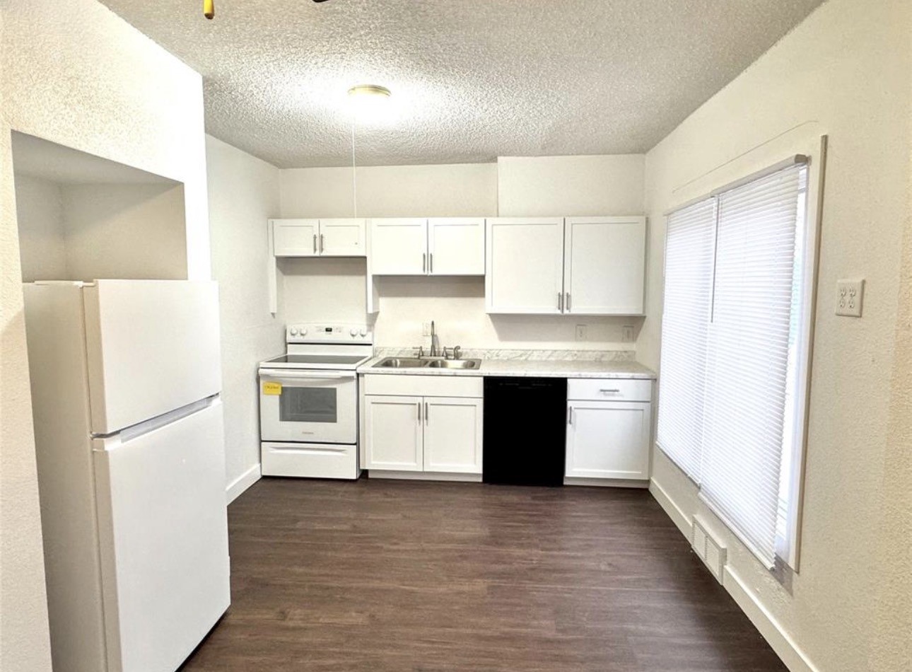 1609 12th Street Property Photo 6