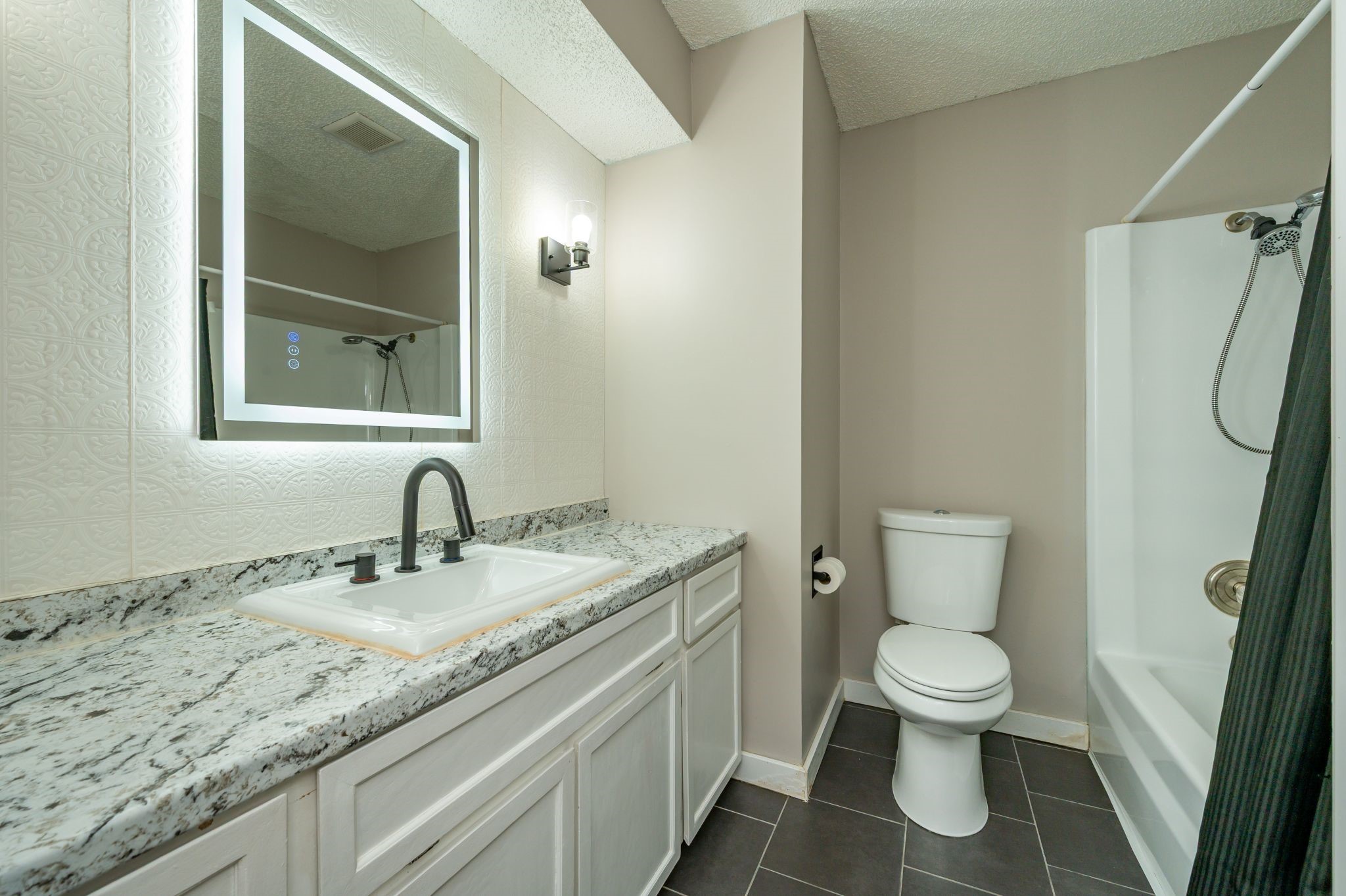 8002 Alpine Drive Property Photo 16