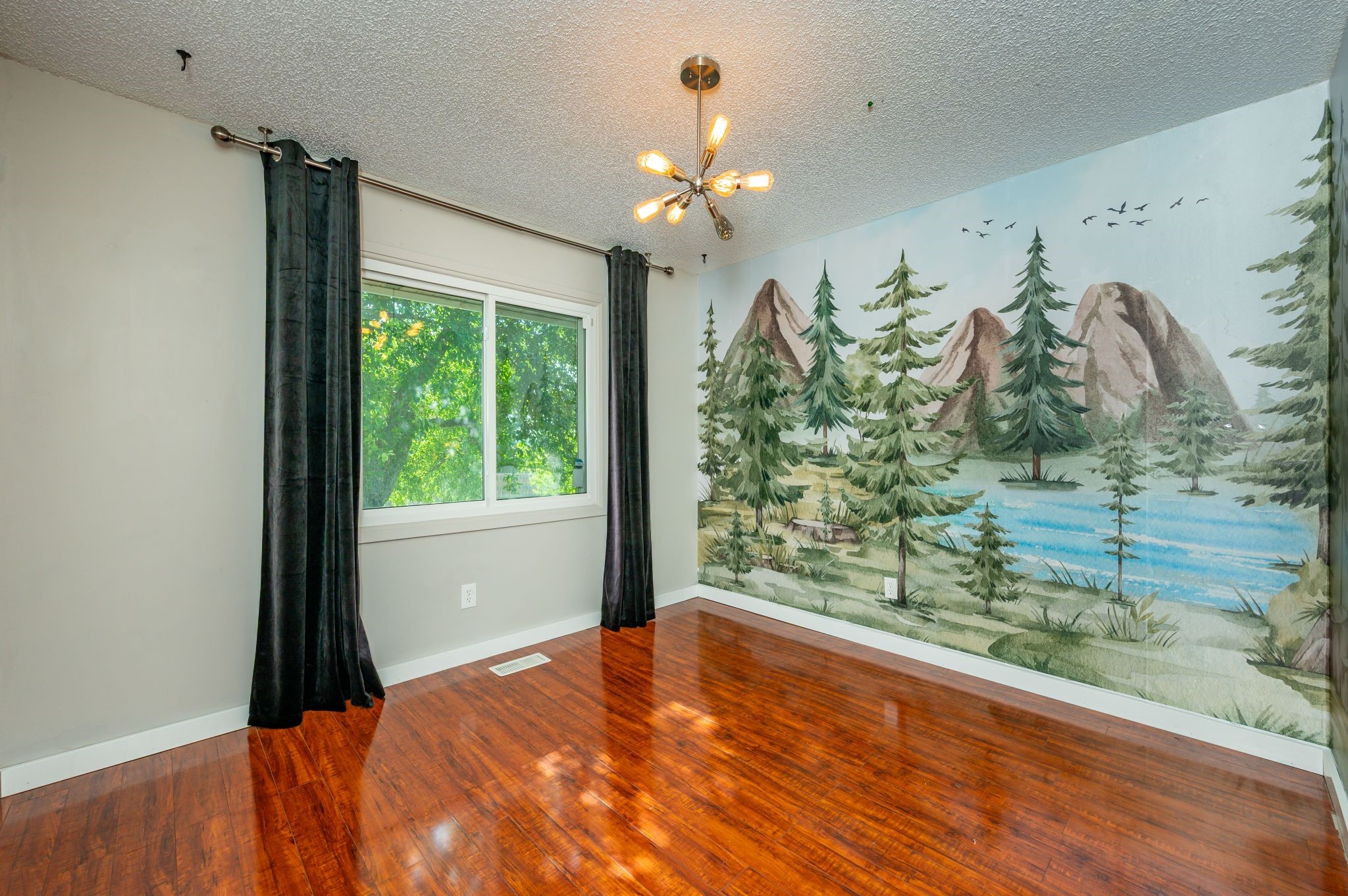 8002 Alpine Drive Property Photo 17