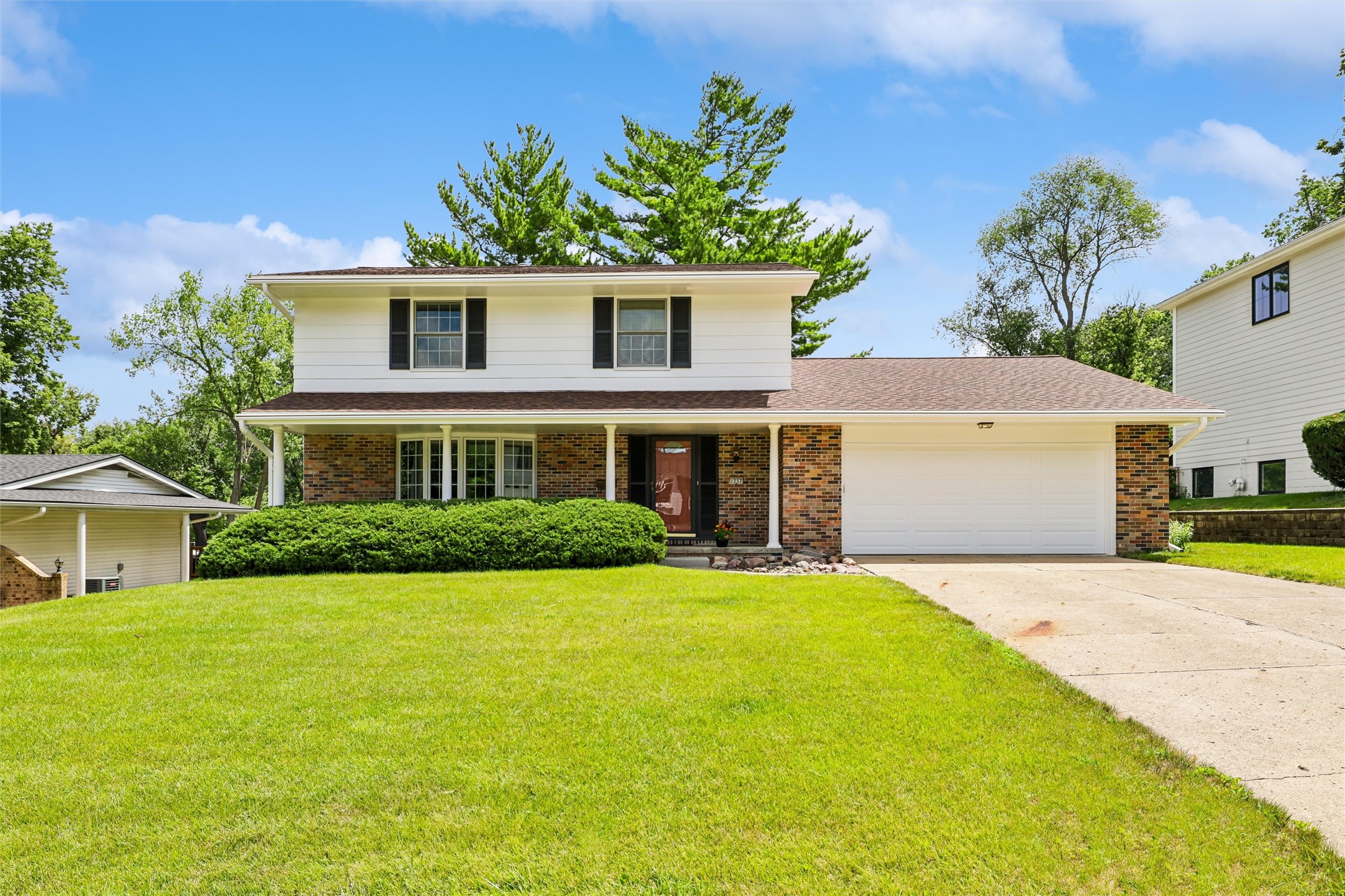 1237 20th Street Property Photo 1