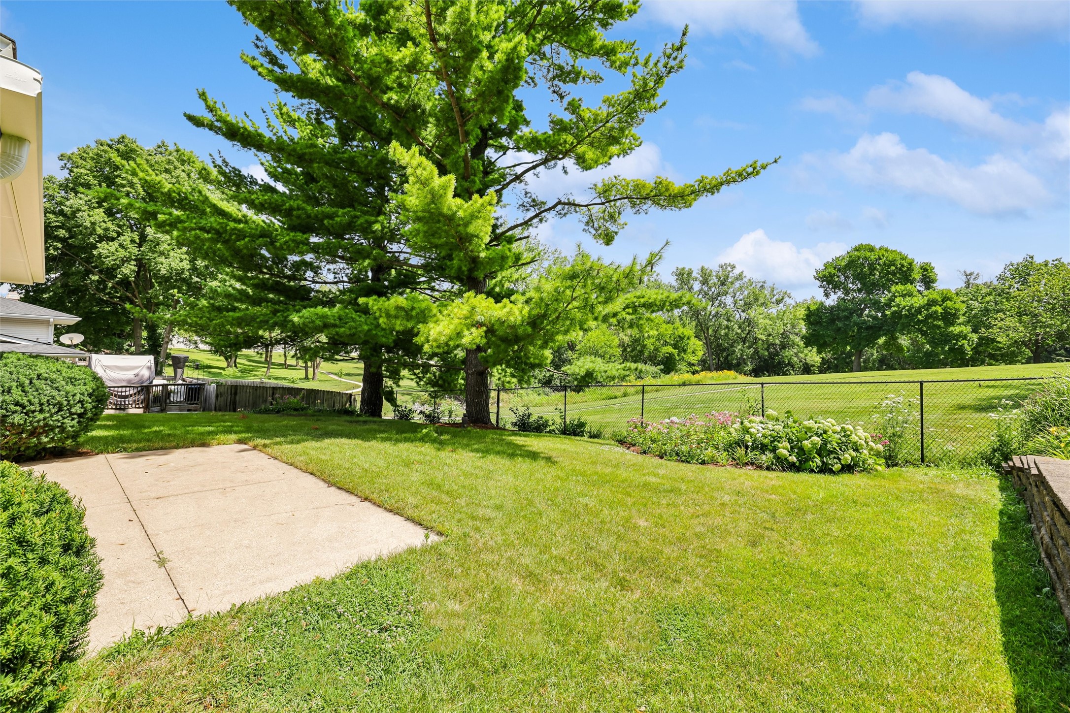 1237 20th Street Property Photo 27