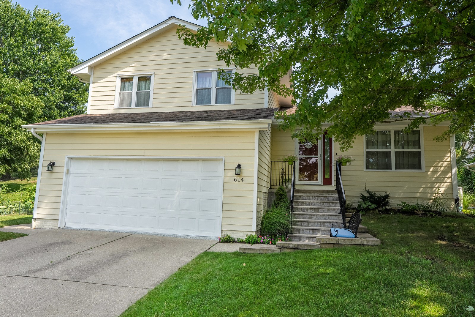 614 Brookwood Drive Property Photo 1
