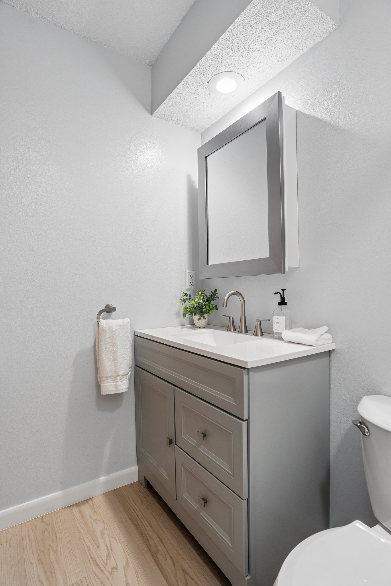 614 Brookwood Drive Property Photo 15