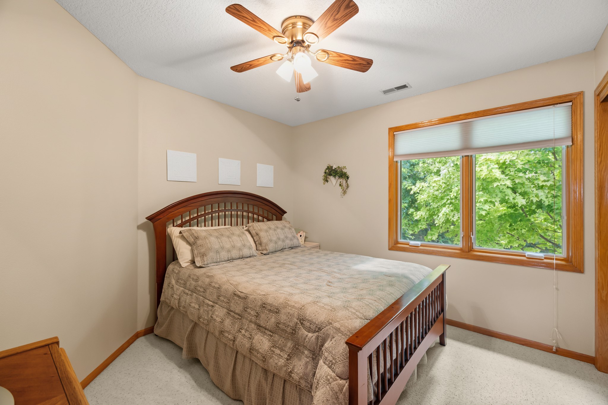990 Se Westwoods Drive Property Photo 22