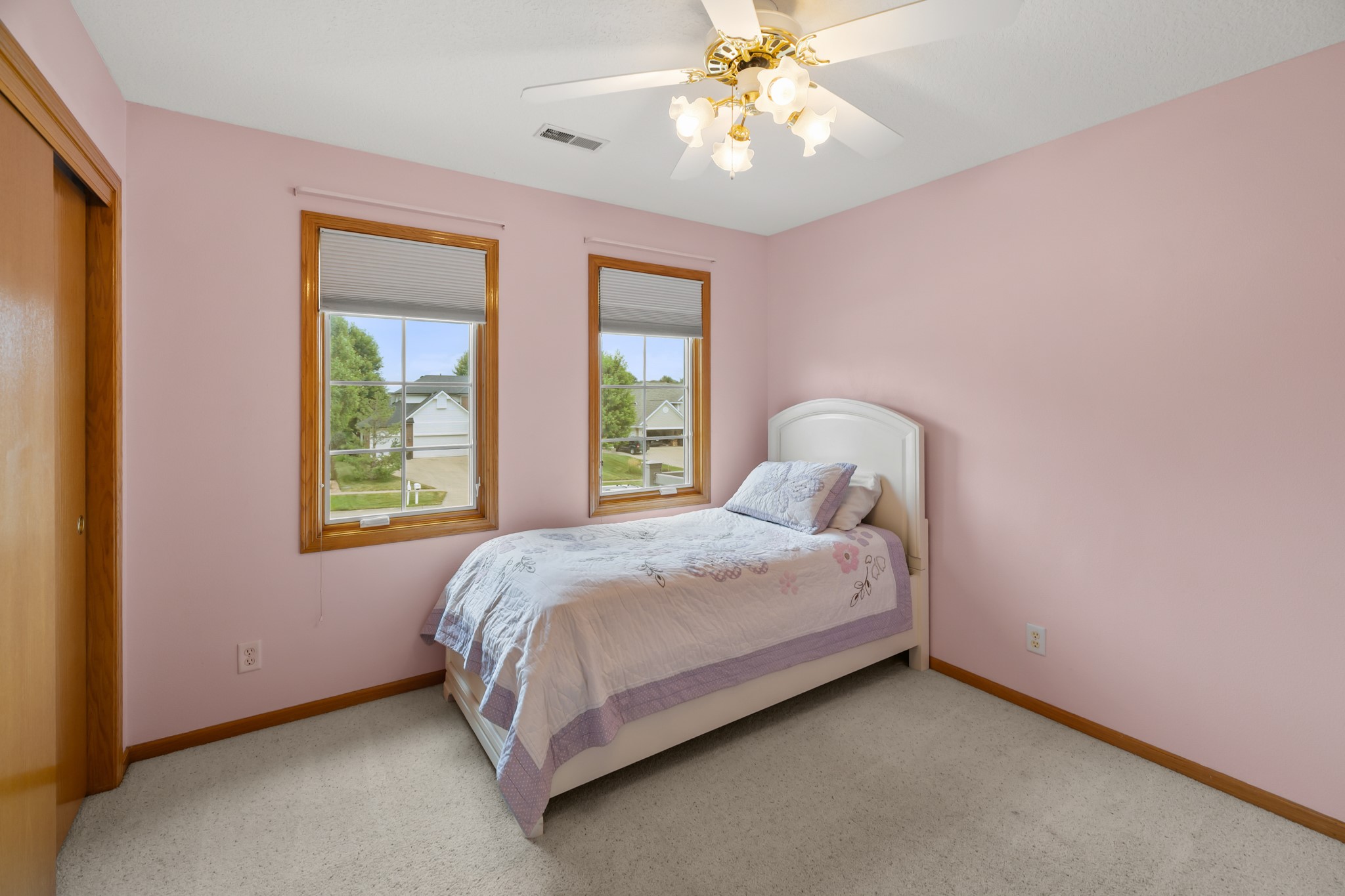 990 Se Westwoods Drive Property Photo 23