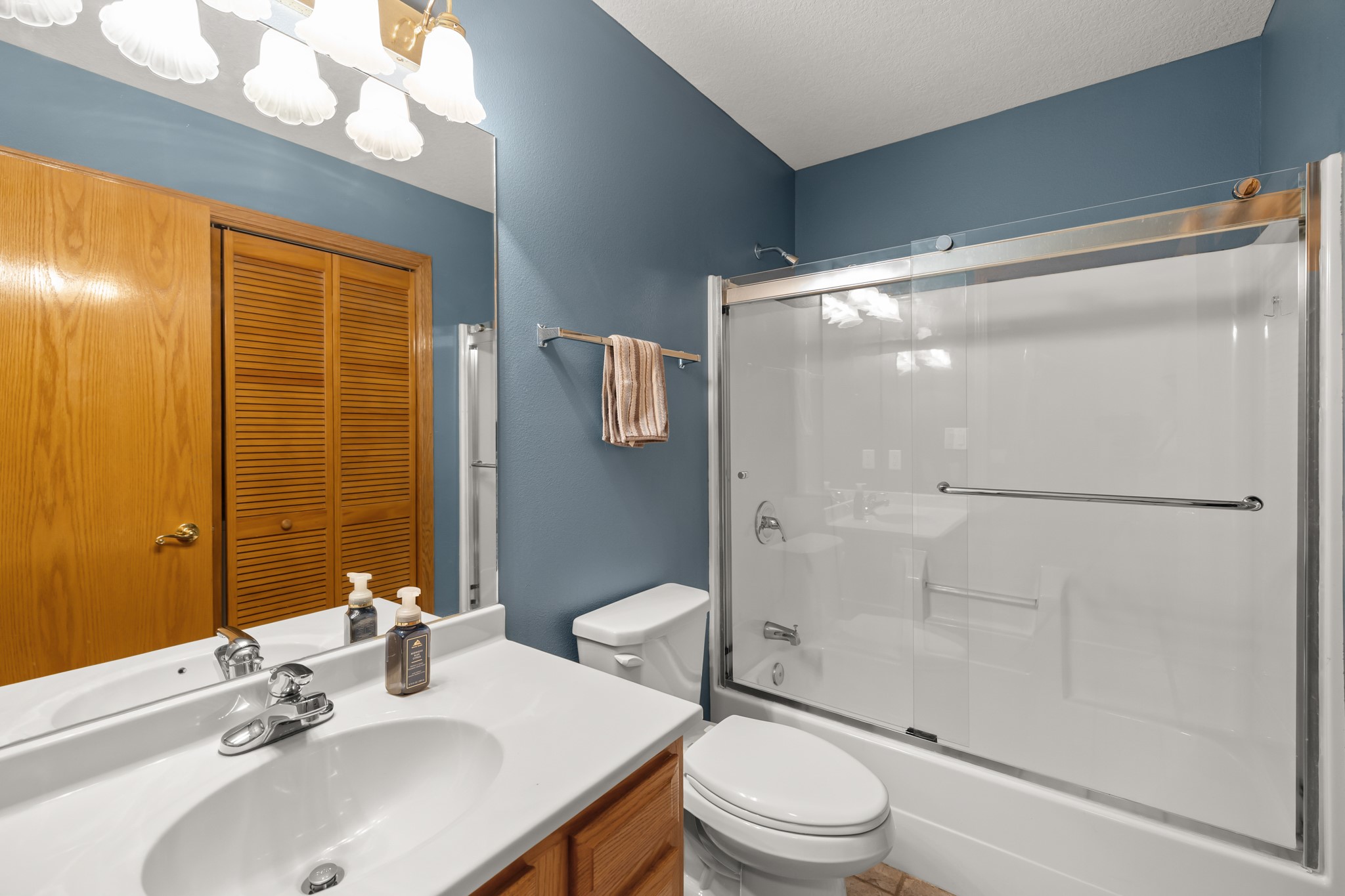 990 Se Westwoods Drive Property Photo 25