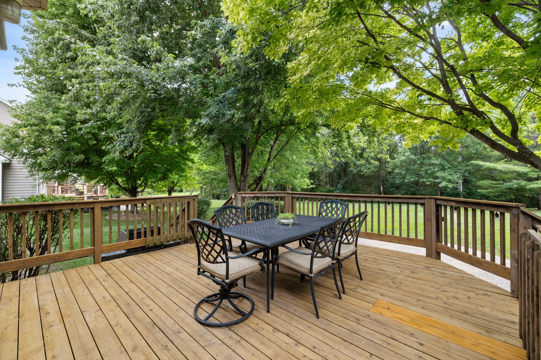 990 Se Westwoods Drive Property Photo 28