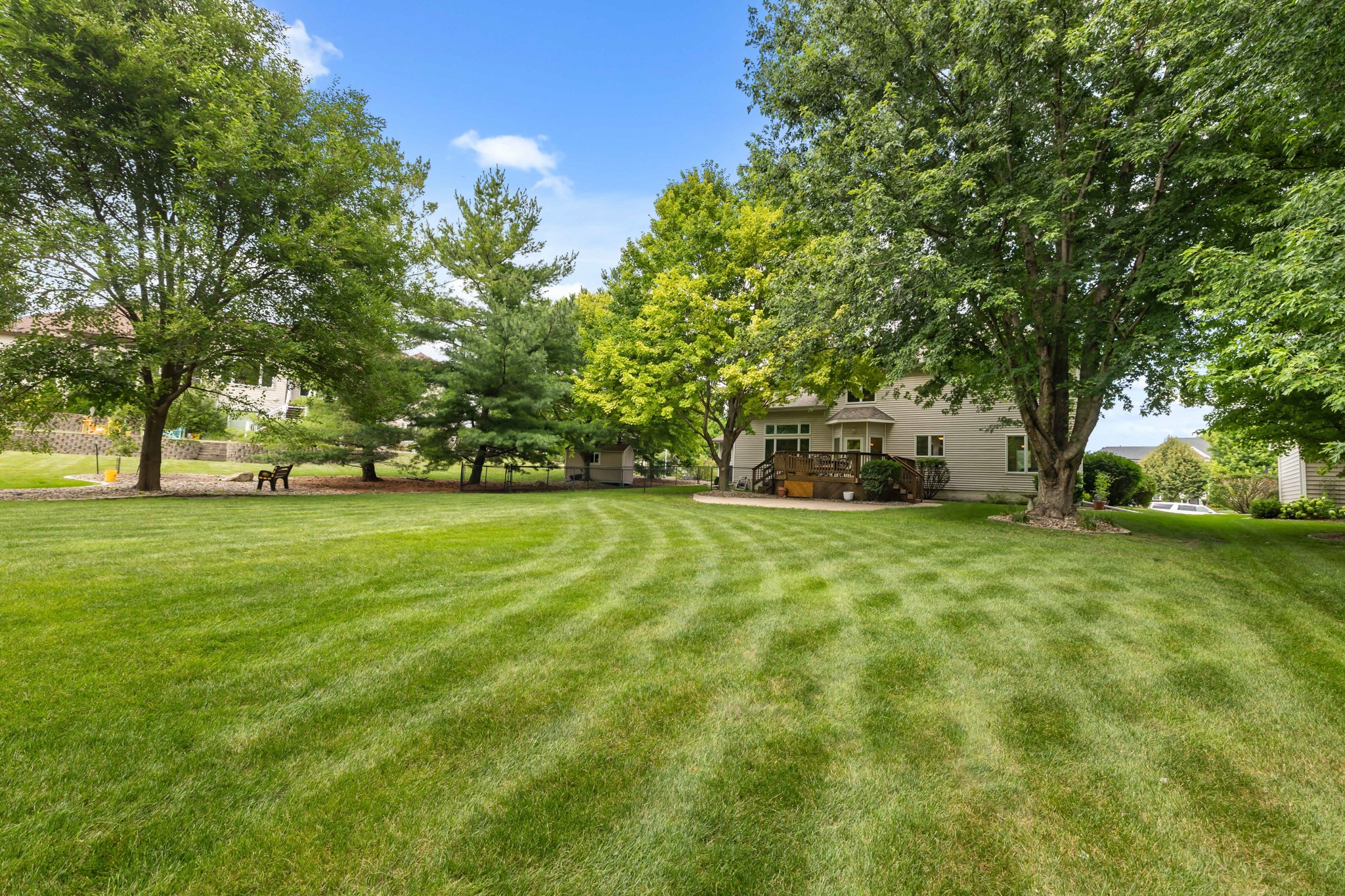 990 Se Westwoods Drive Property Photo 30