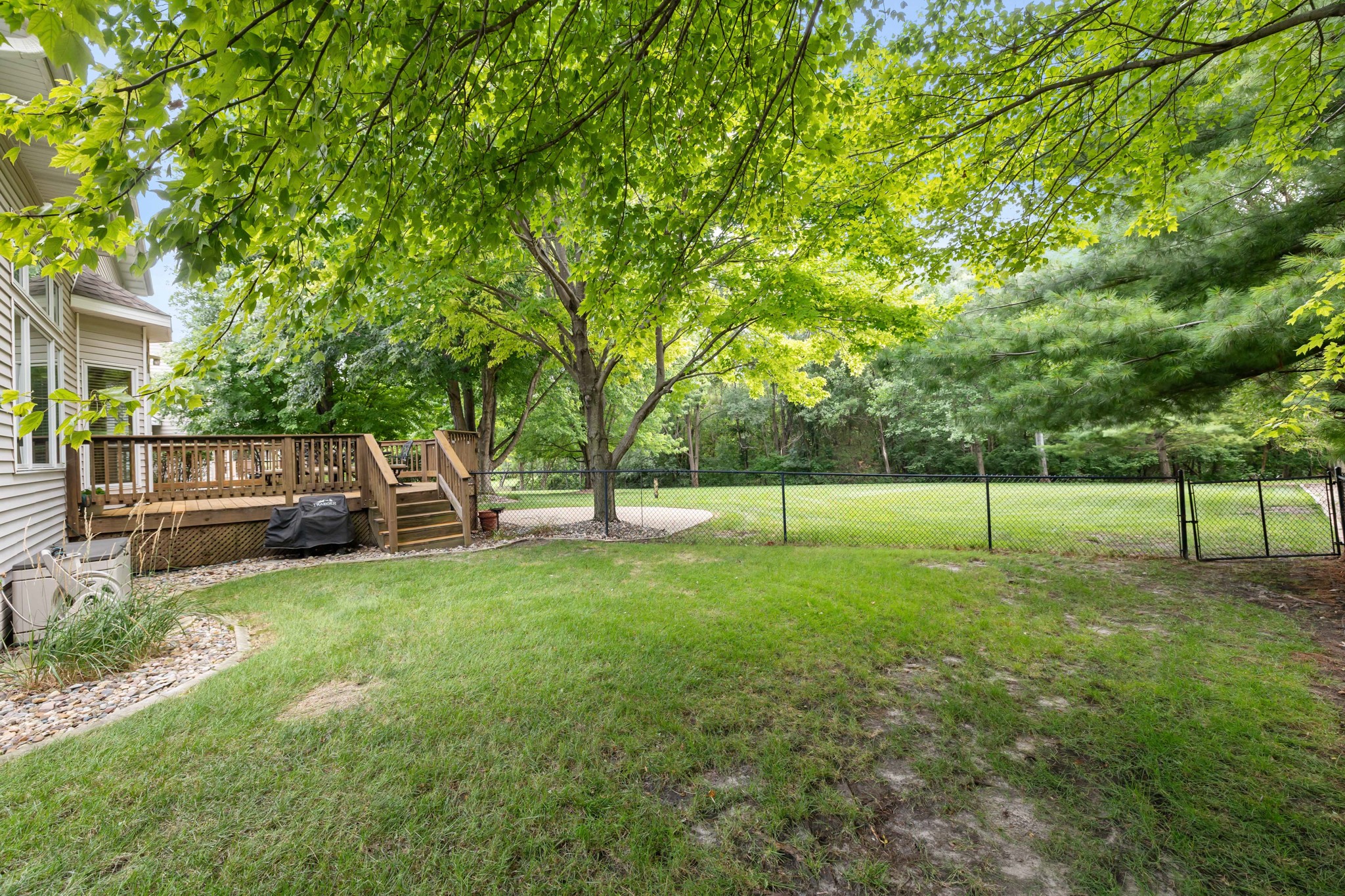 990 Se Westwoods Drive Property Photo 32