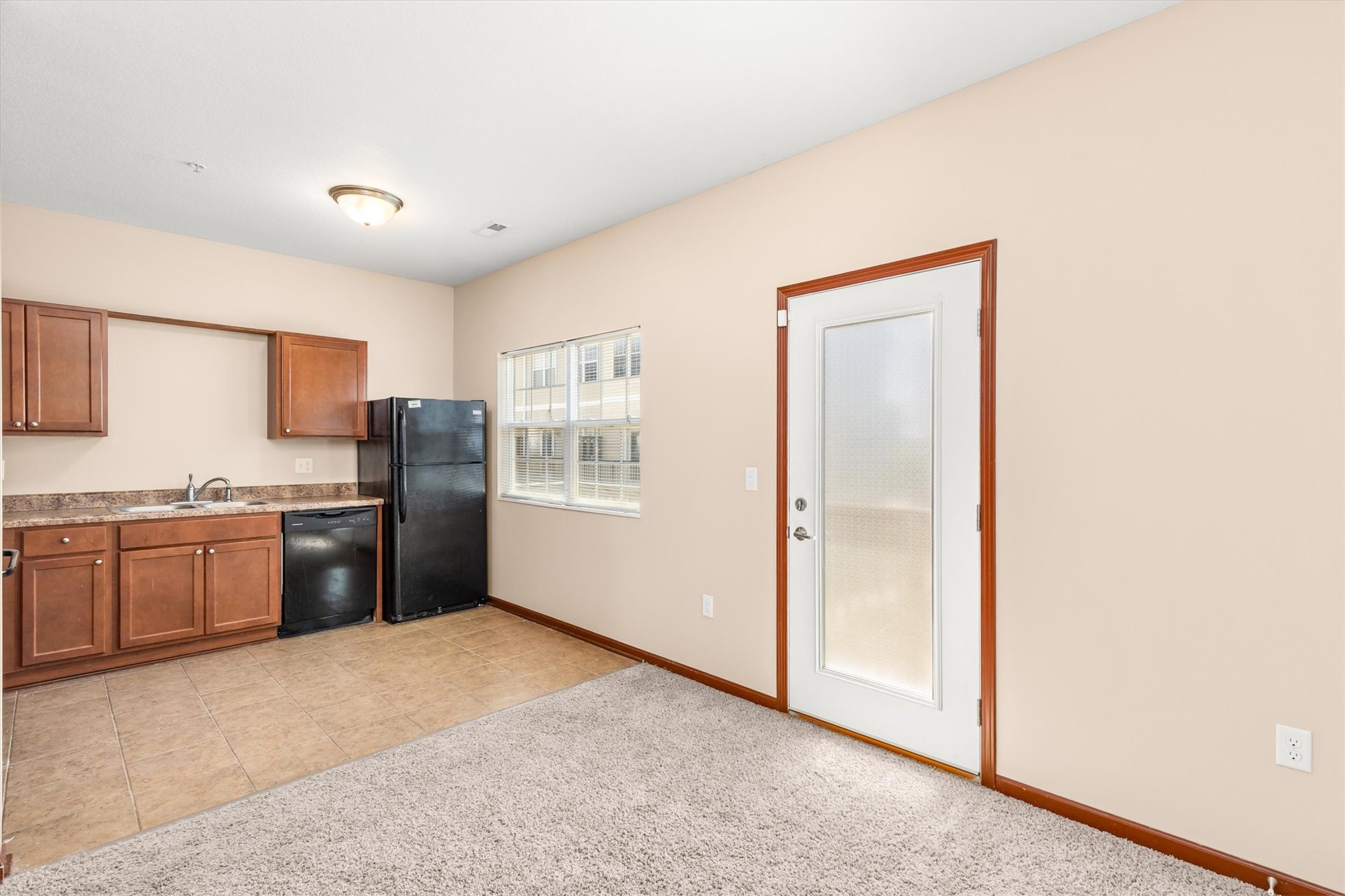 1305 S G Avenue 30 Property Photo 6