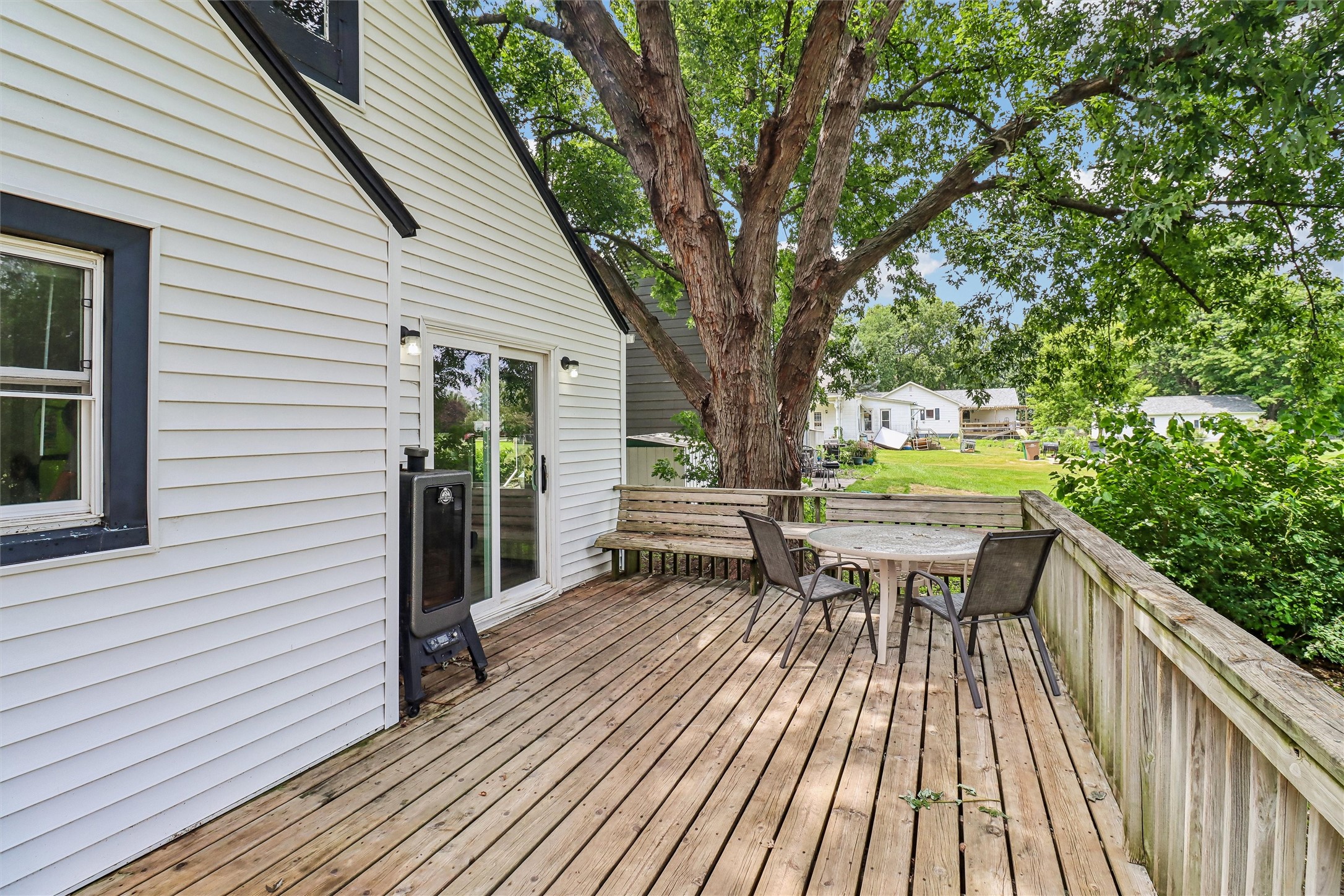 601 1st Street E Property Photo 20