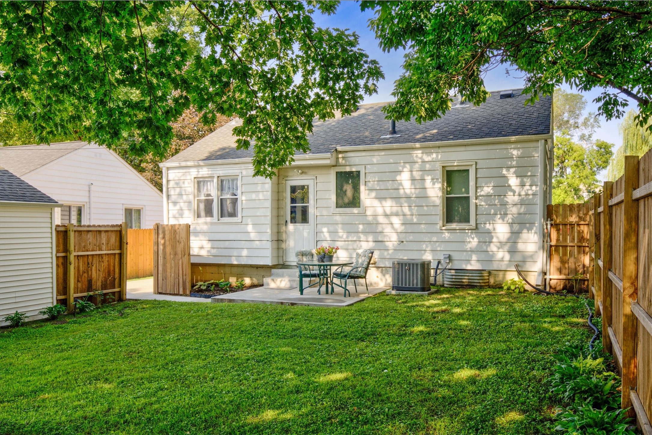 537 11th Street Property Photo 4