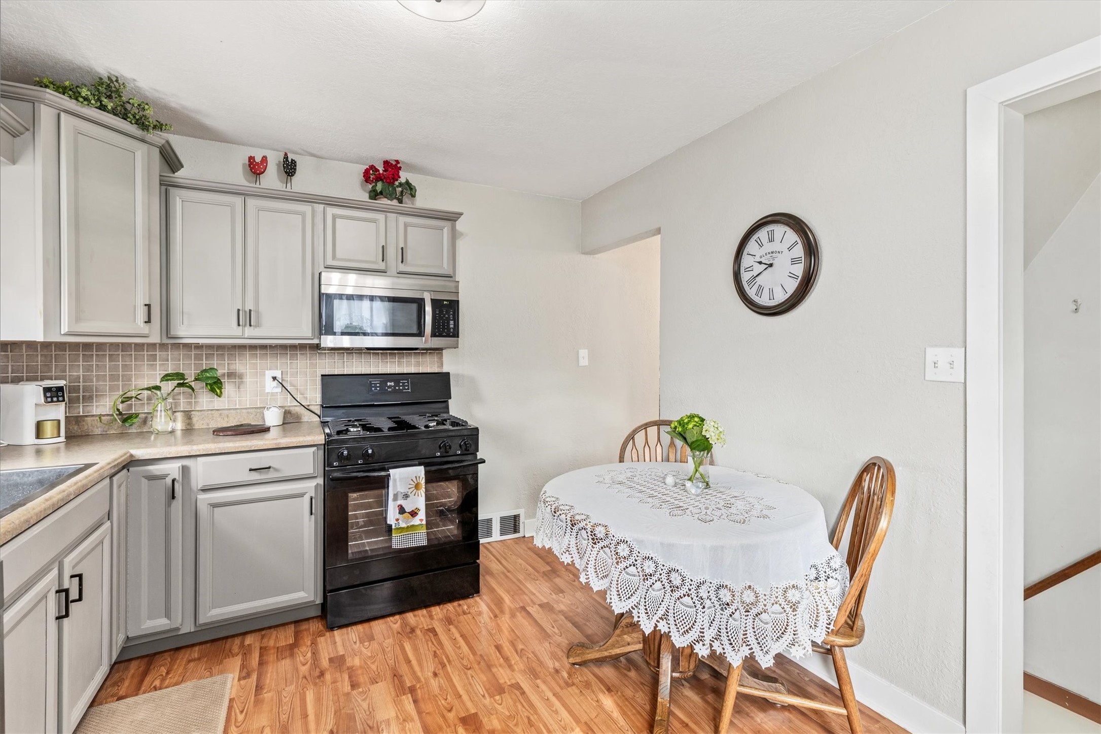 537 11th Street Property Photo 17