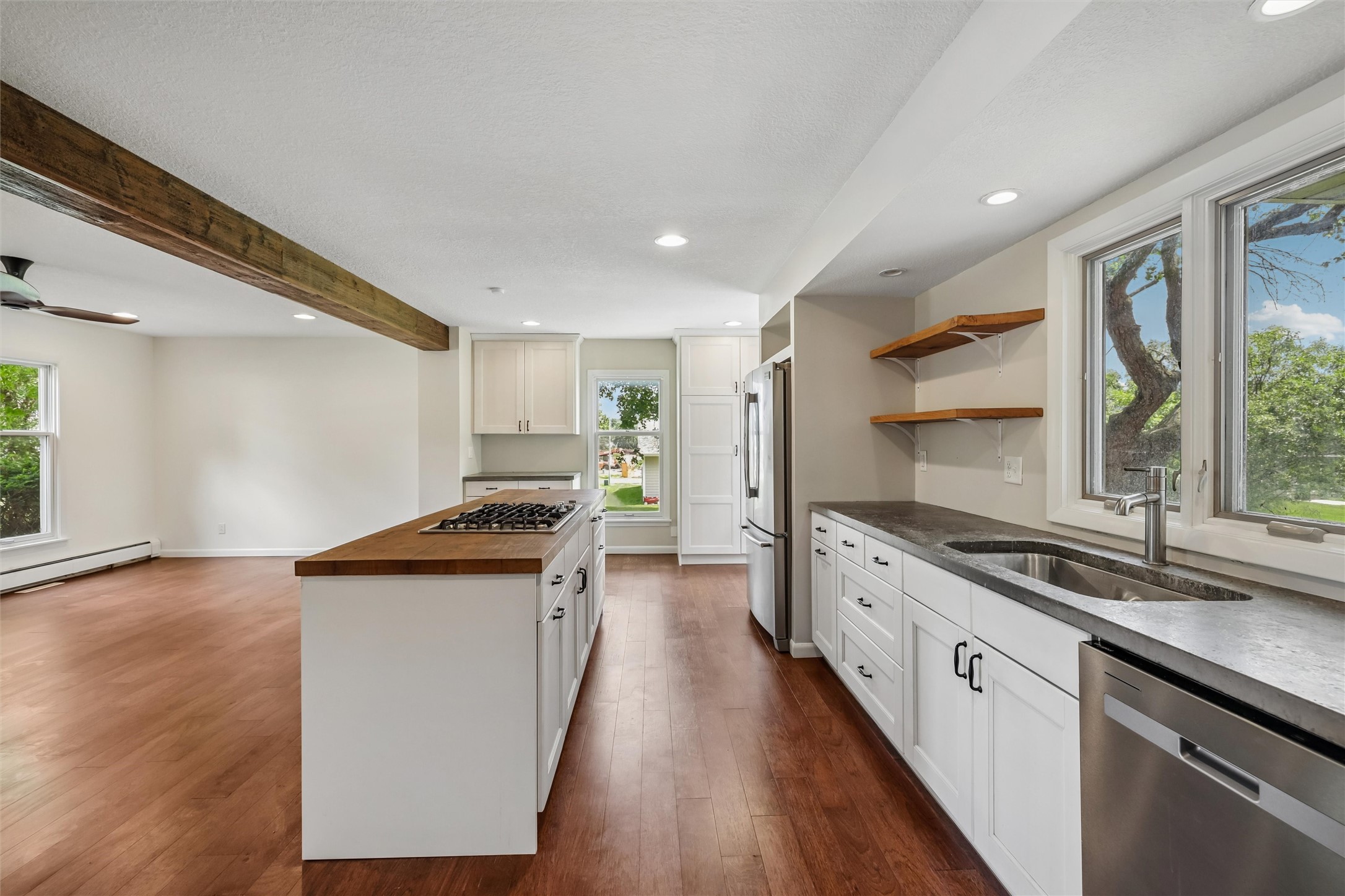 2310 Stanton Avenue Property Photo 7