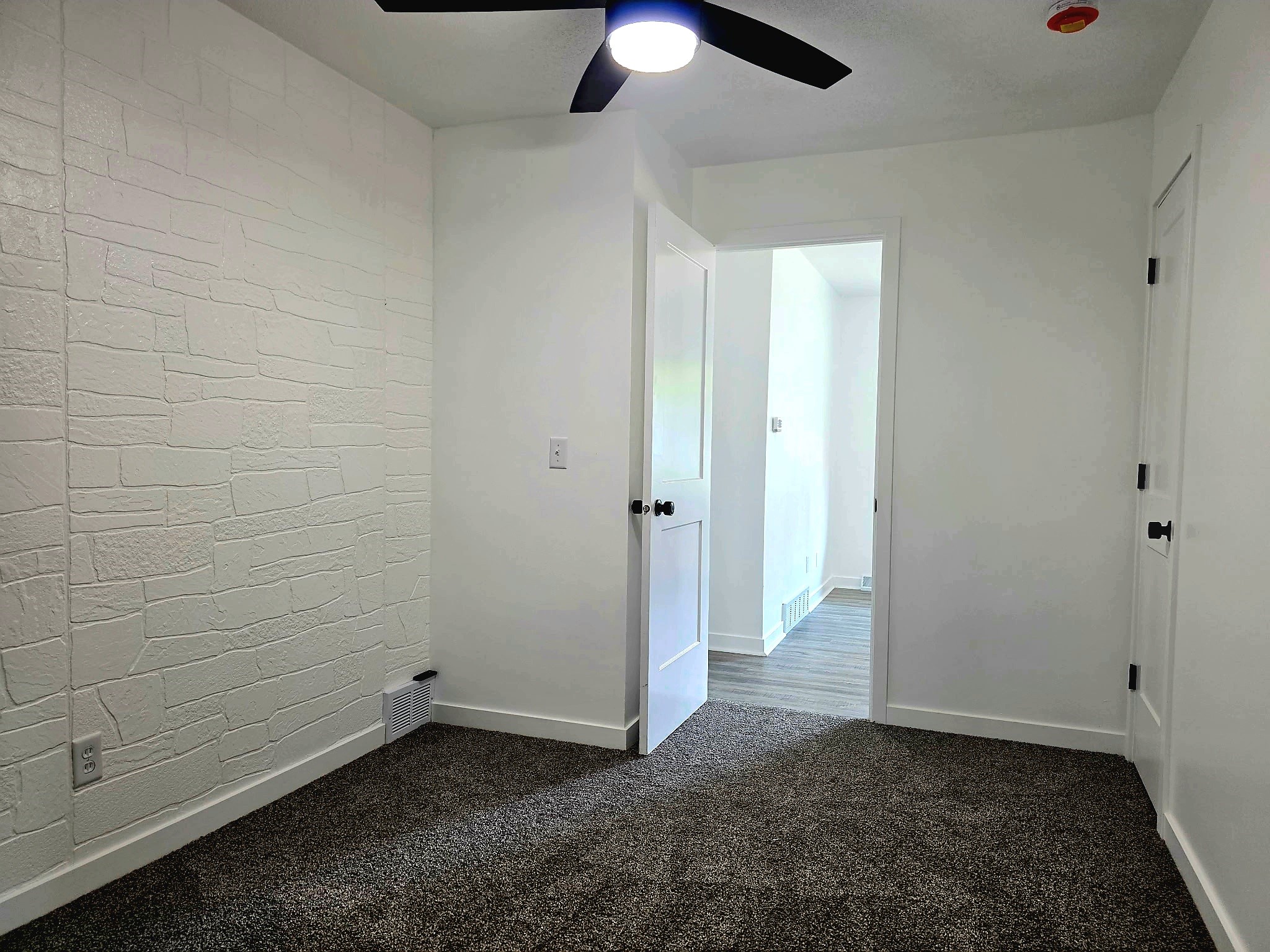 2228 Lyon Street Property Photo 7
