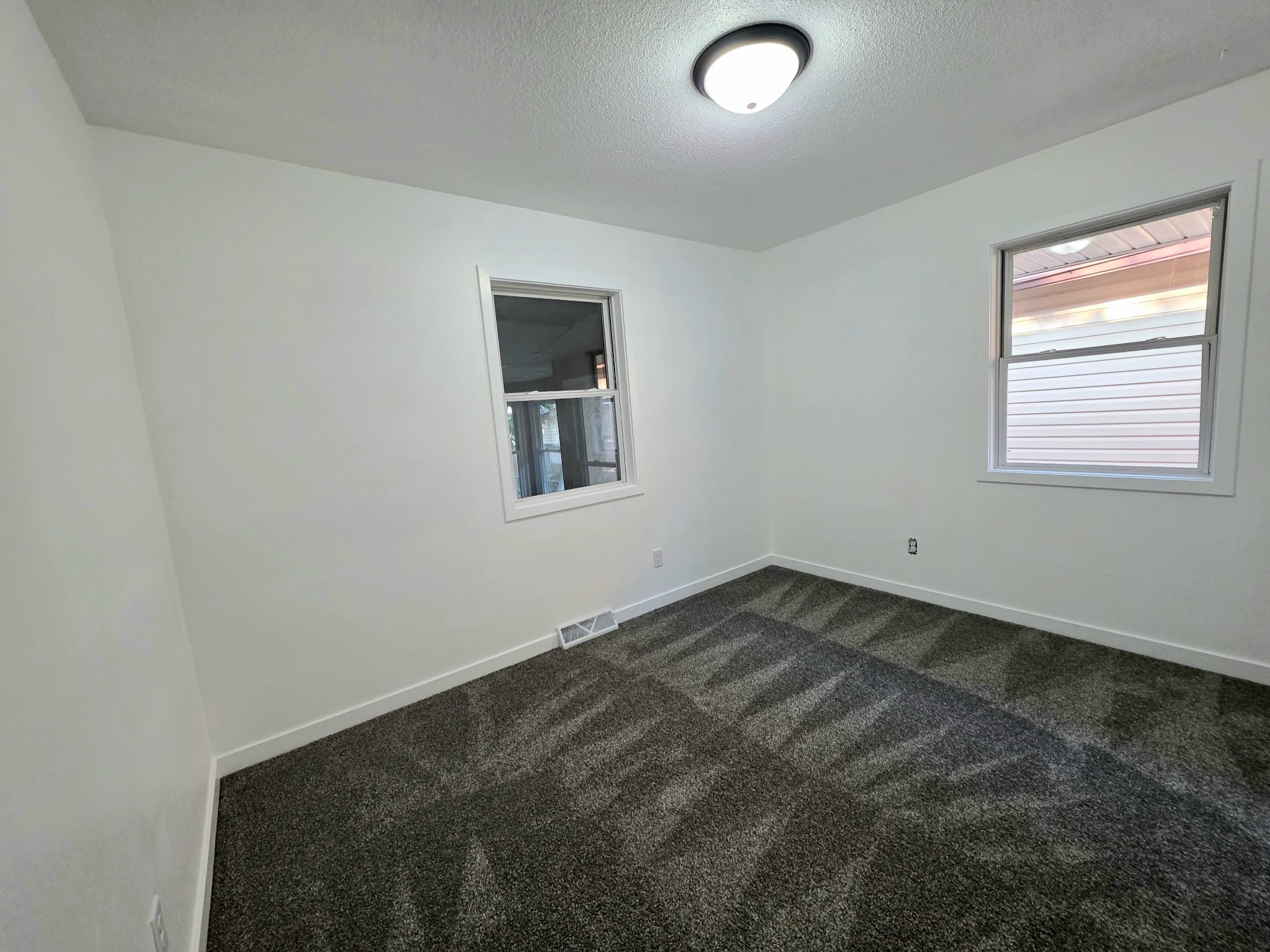 2228 Lyon Street Property Photo 11