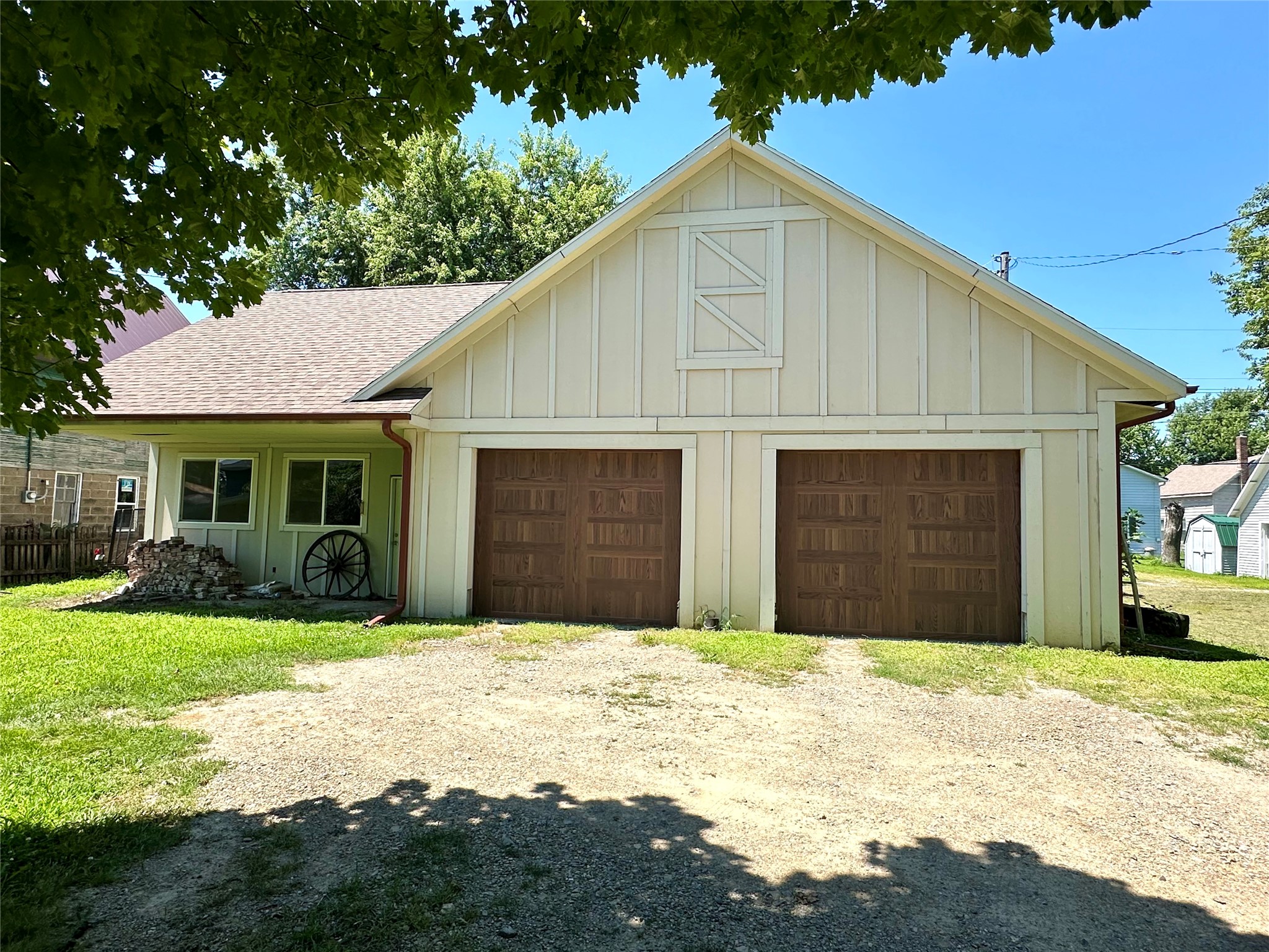 1137 West Street Property Photo 2