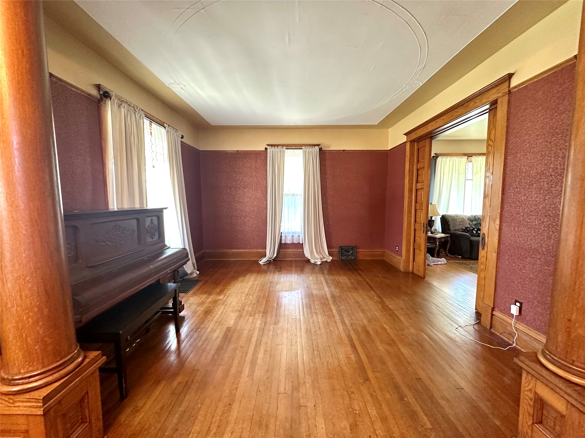 1137 West Street Property Photo 9