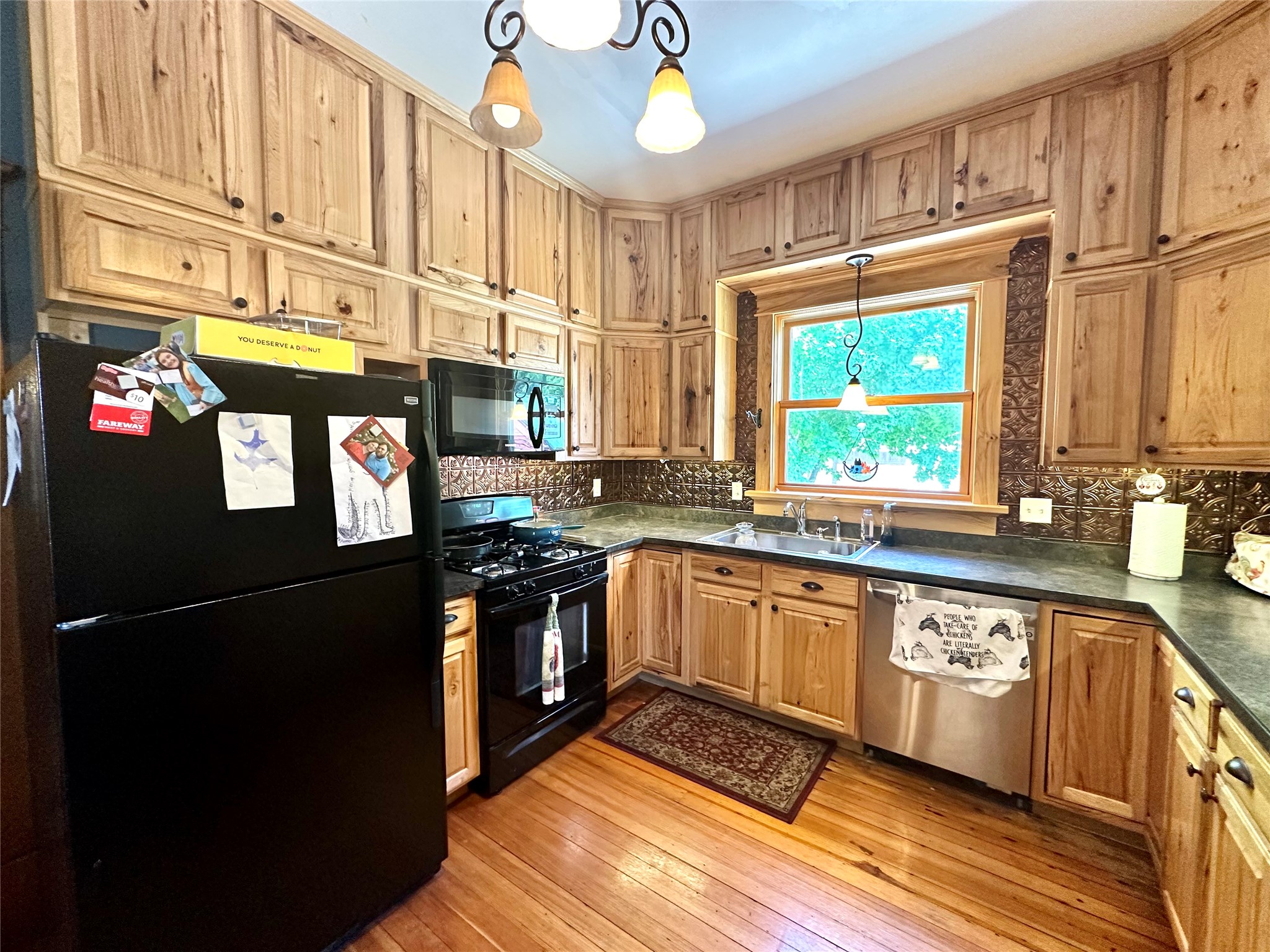 1137 West Street Property Photo 16