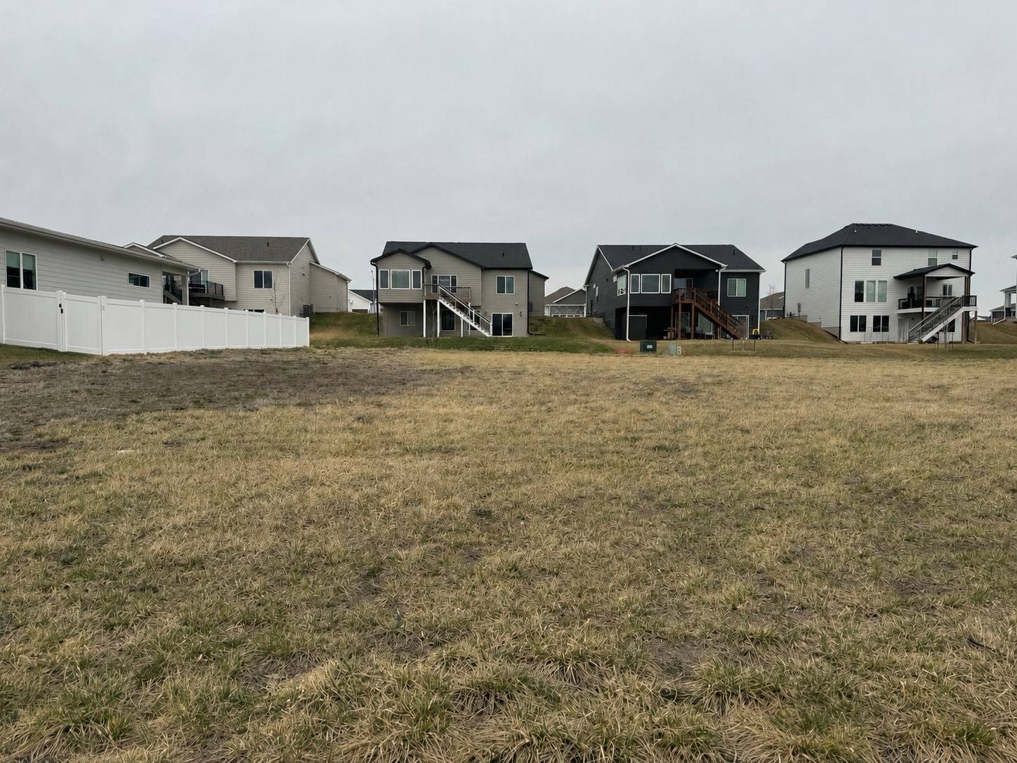 945 Harrington Way Property Photo 1