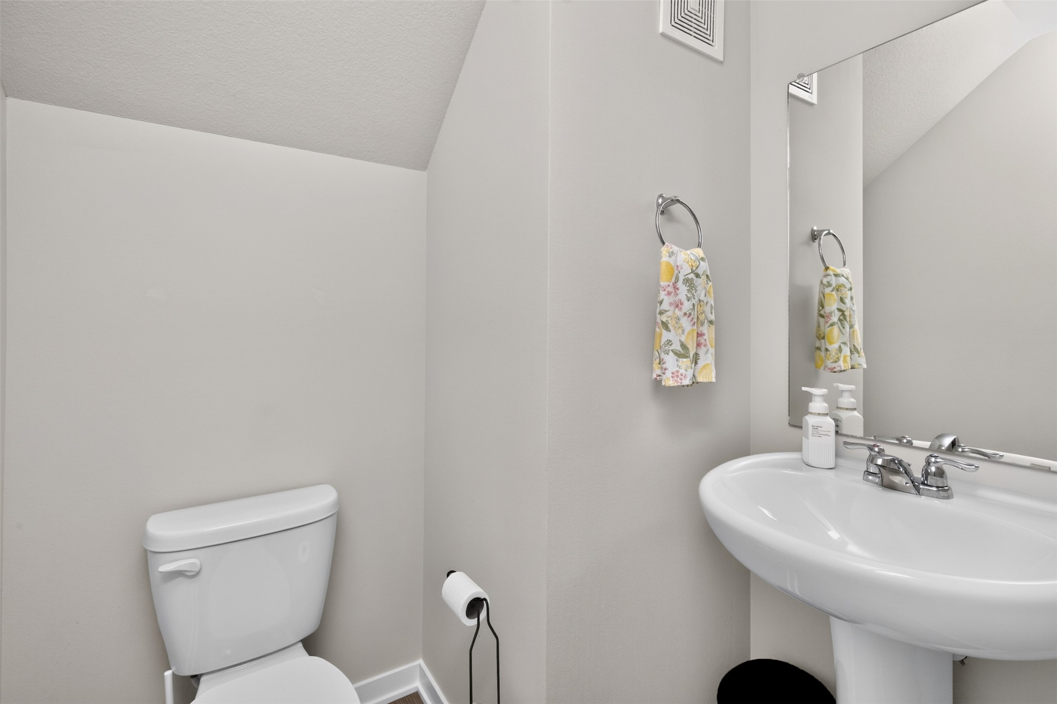 5520 144th Street Property Photo 7