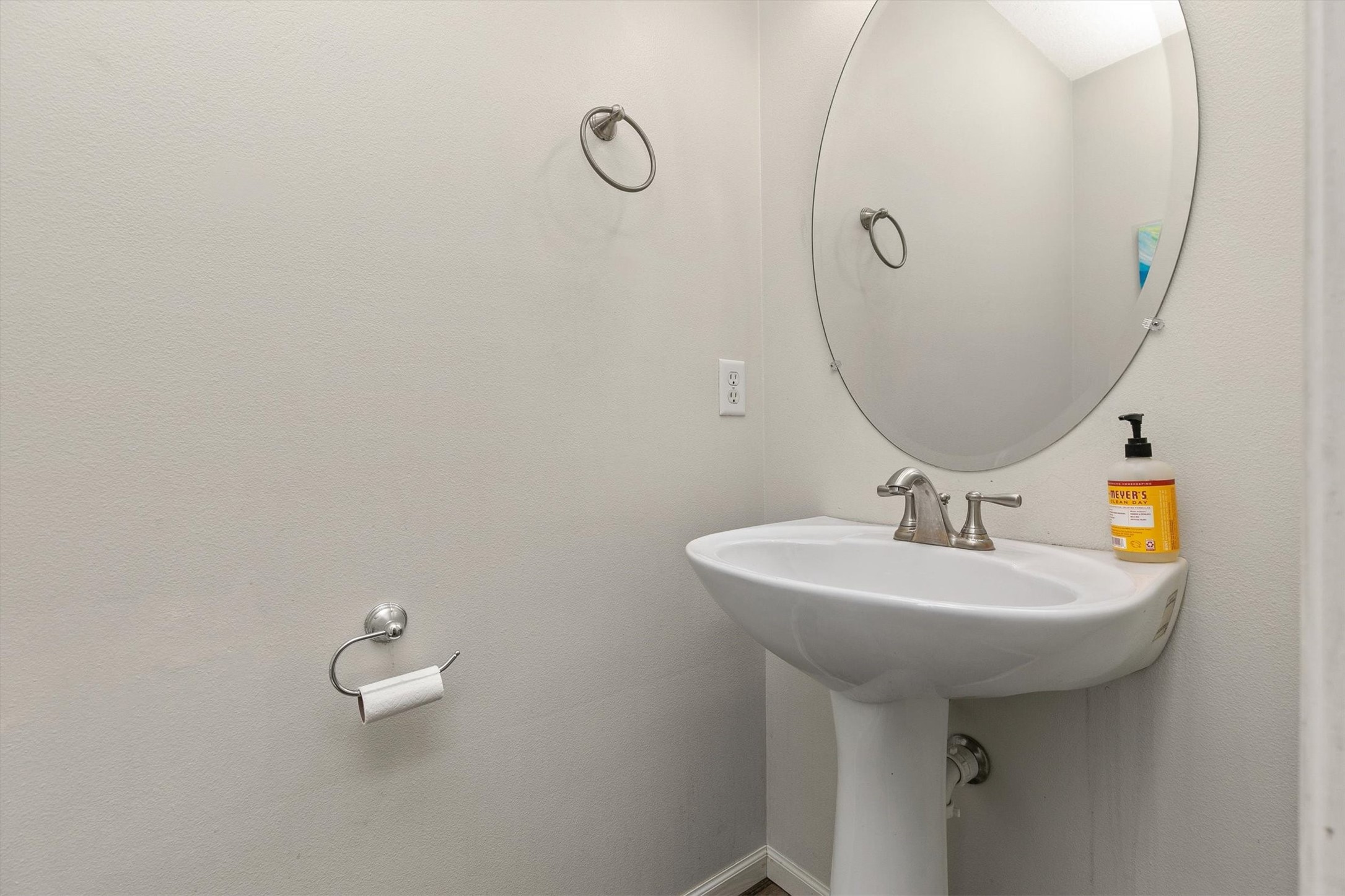 1331 E 18th Street Property Photo 12