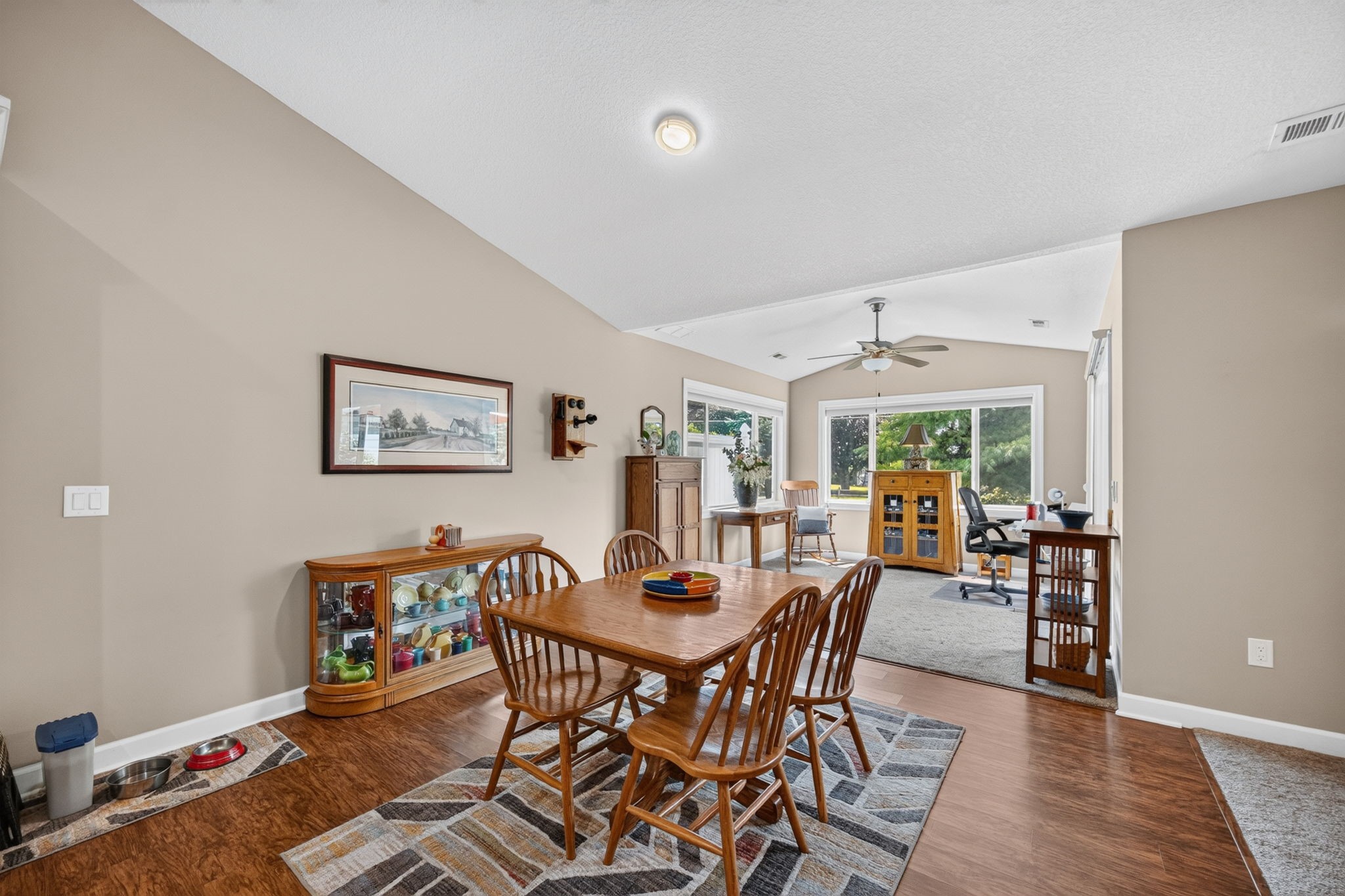2309 E Highview Drive Property Photo 13