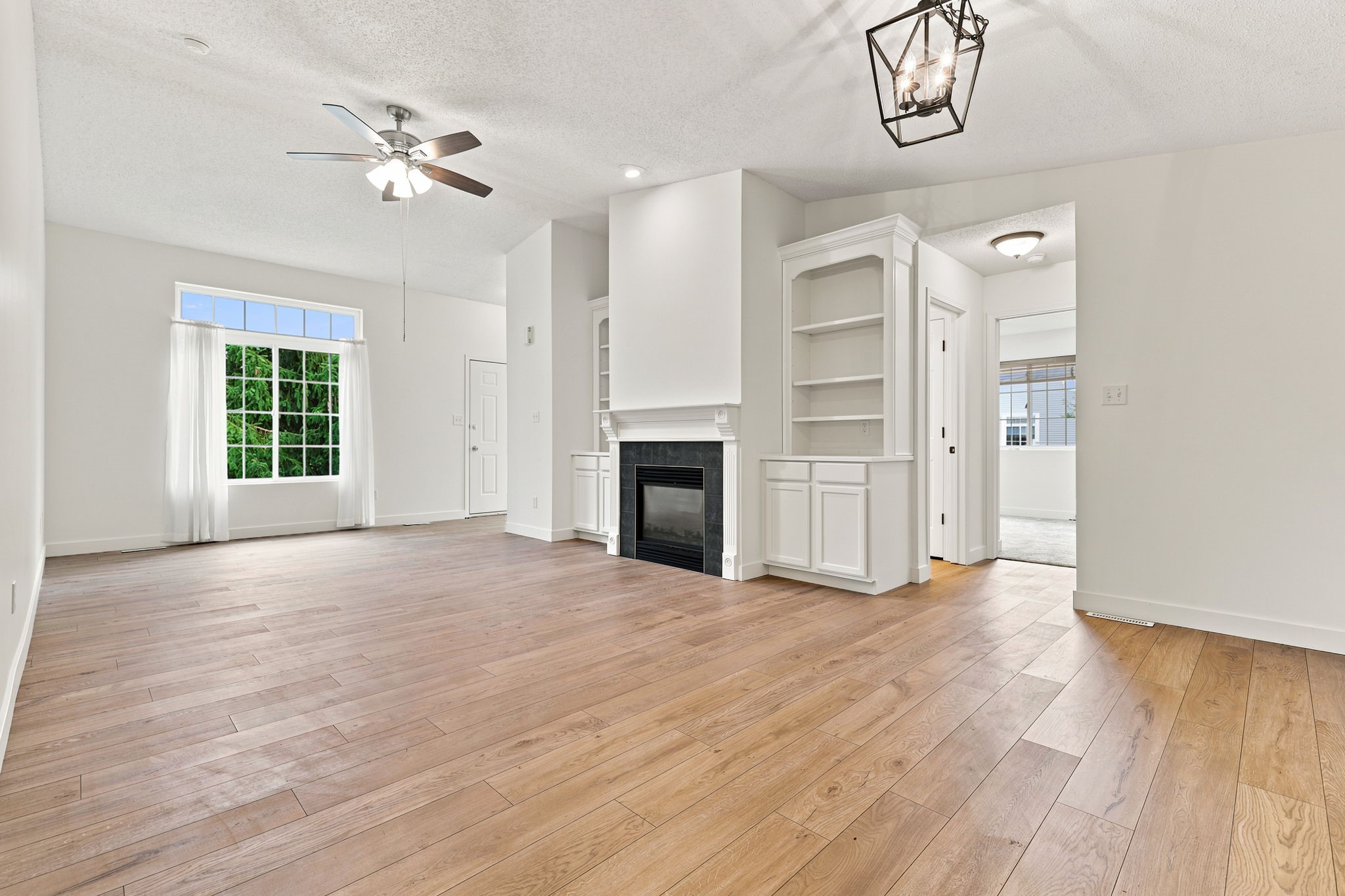 12527 Douglas Parkway Property Photo 2
