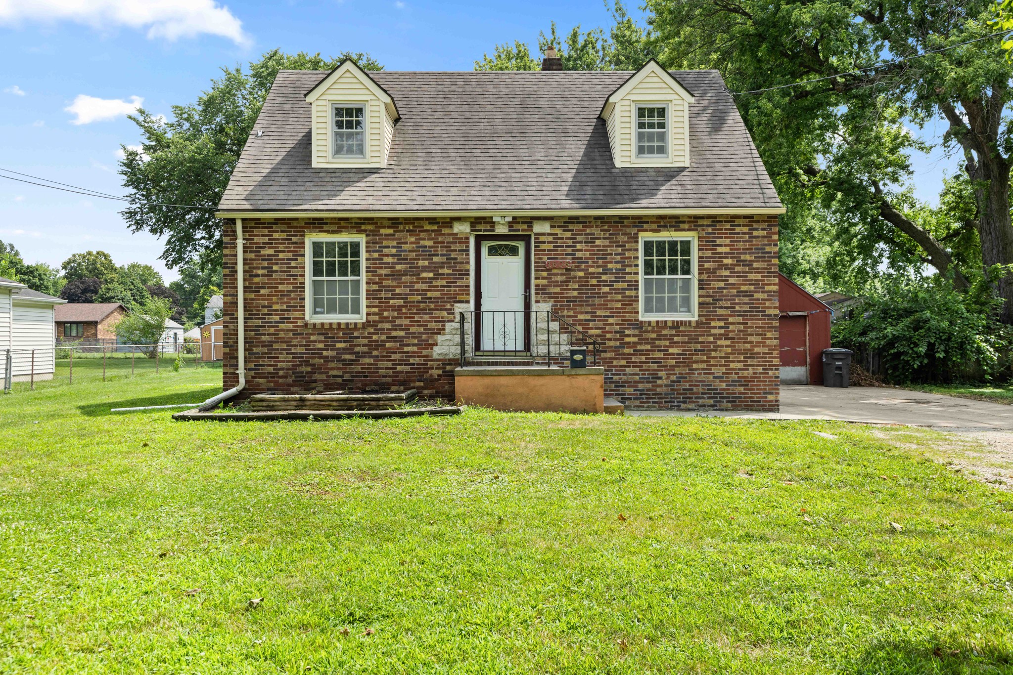 1608 Southlawn Drive Property Photo 1