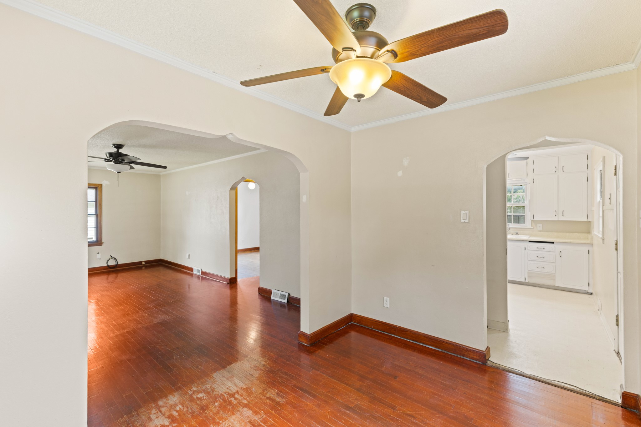 1608 Southlawn Drive Property Photo 7