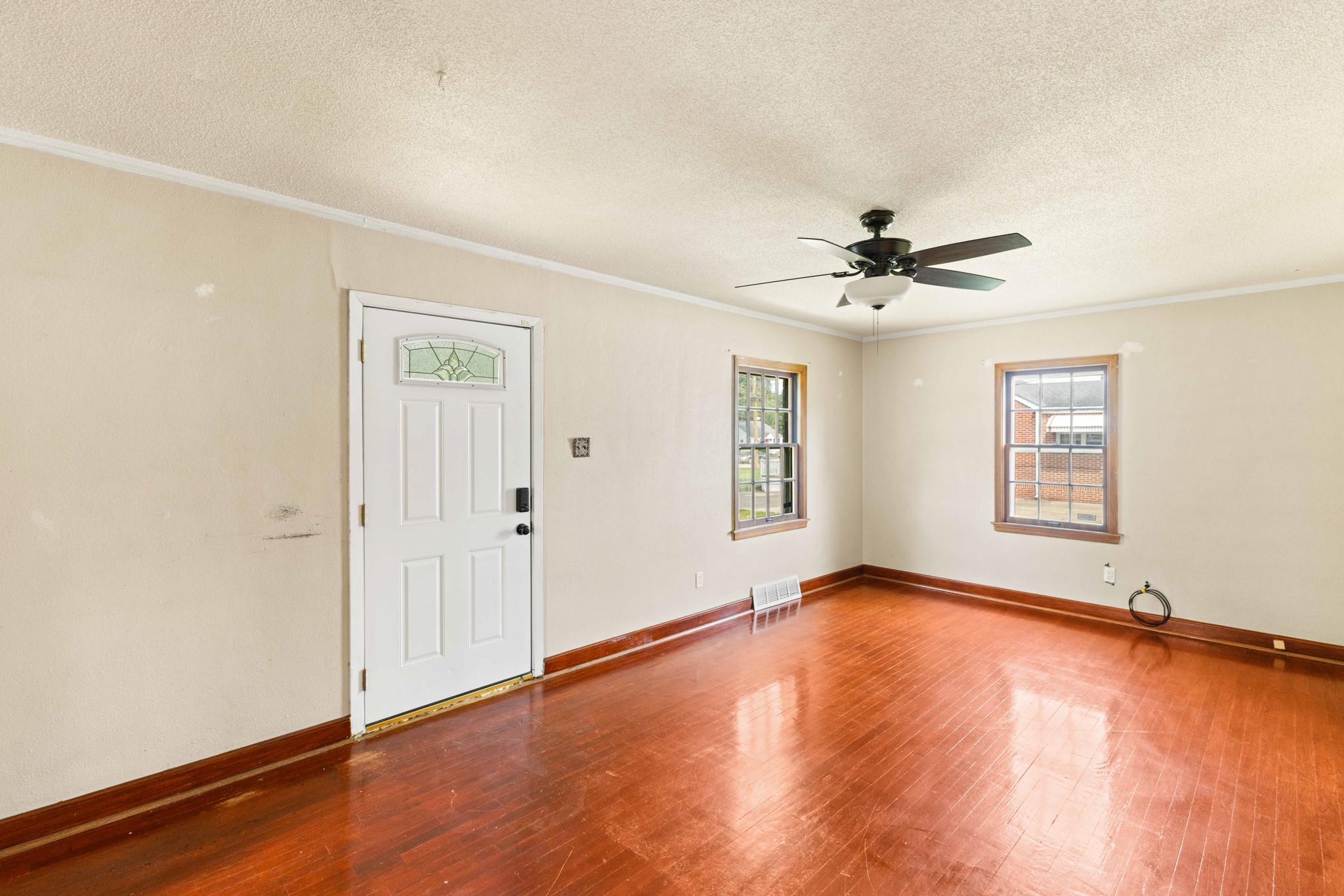 1608 Southlawn Drive Property Photo 10