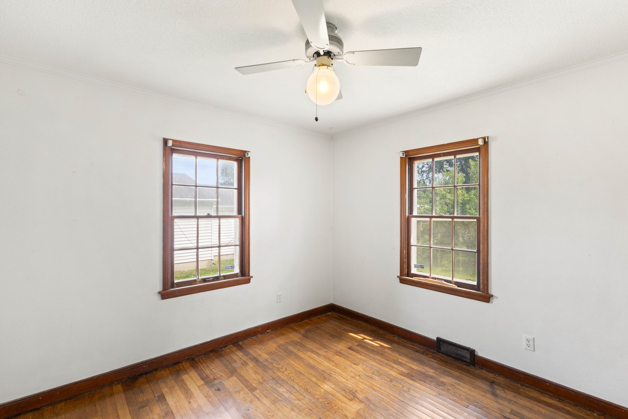 1608 Southlawn Drive Property Photo 15
