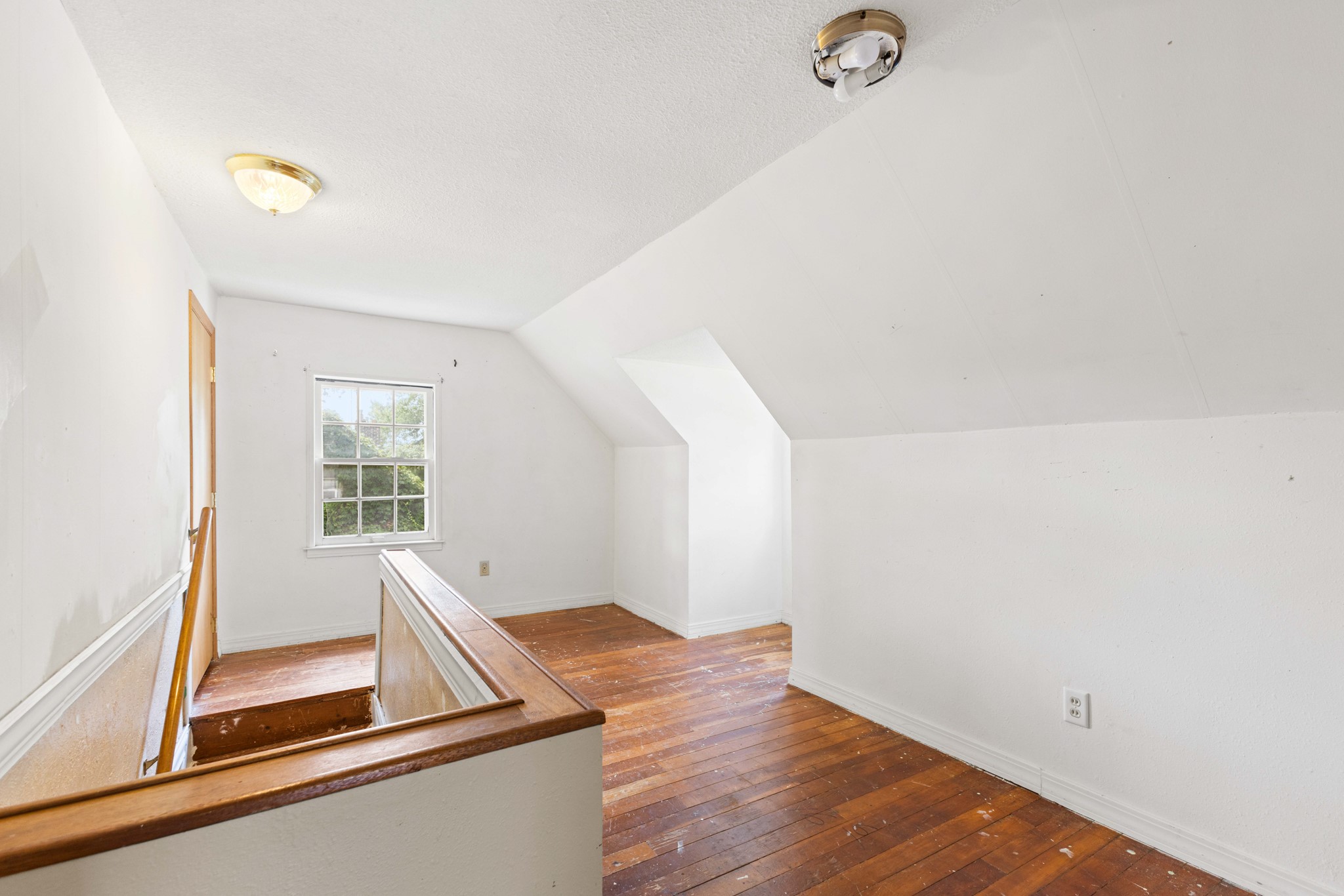 1608 Southlawn Drive Property Photo 21