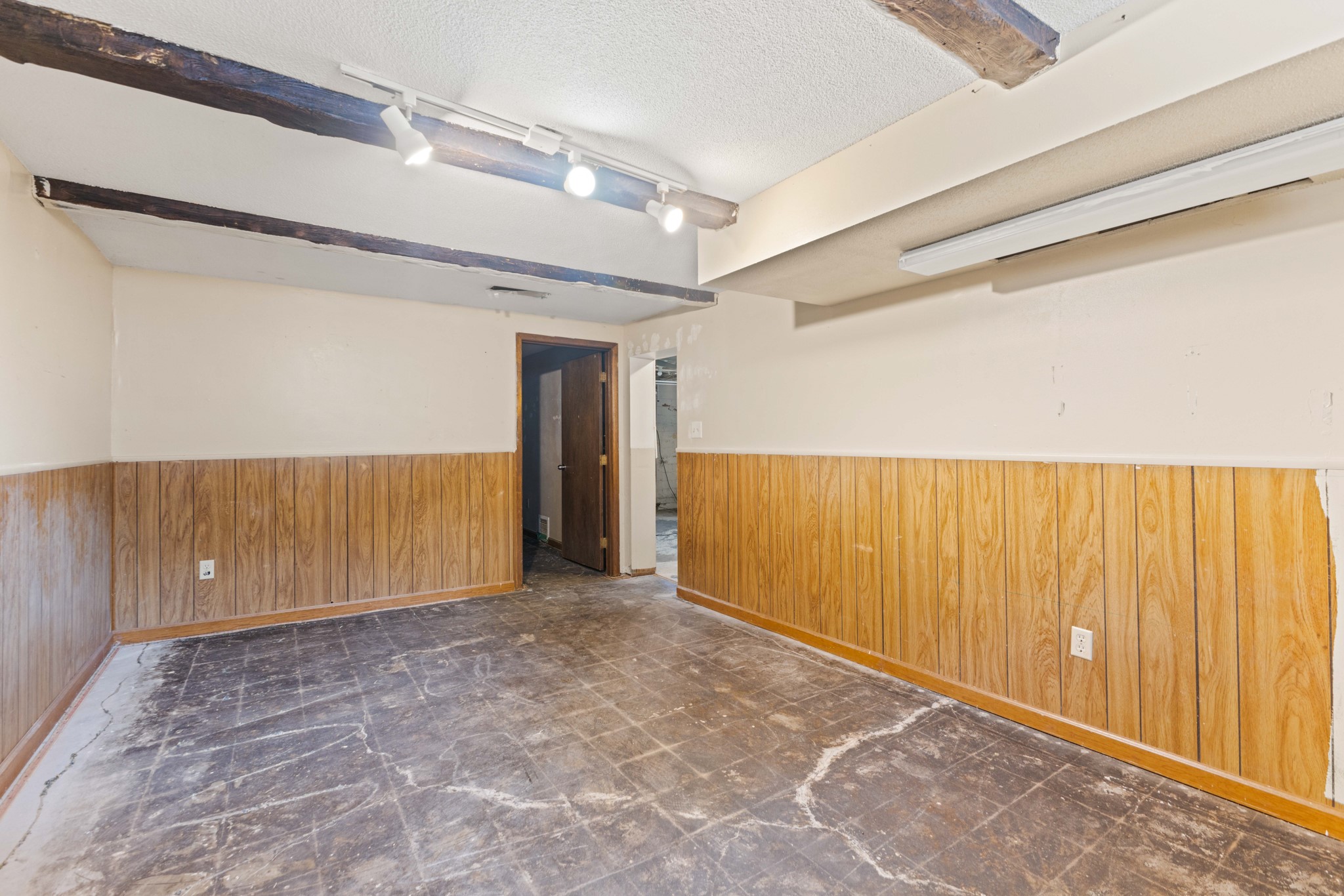1608 Southlawn Drive Property Photo 26