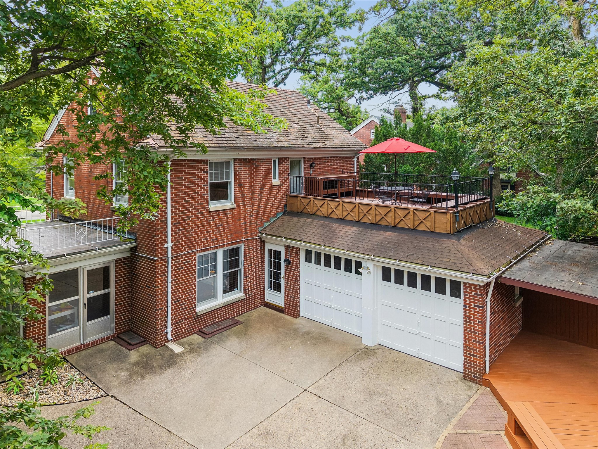 6045 N Waterbury Road Property Photo 6