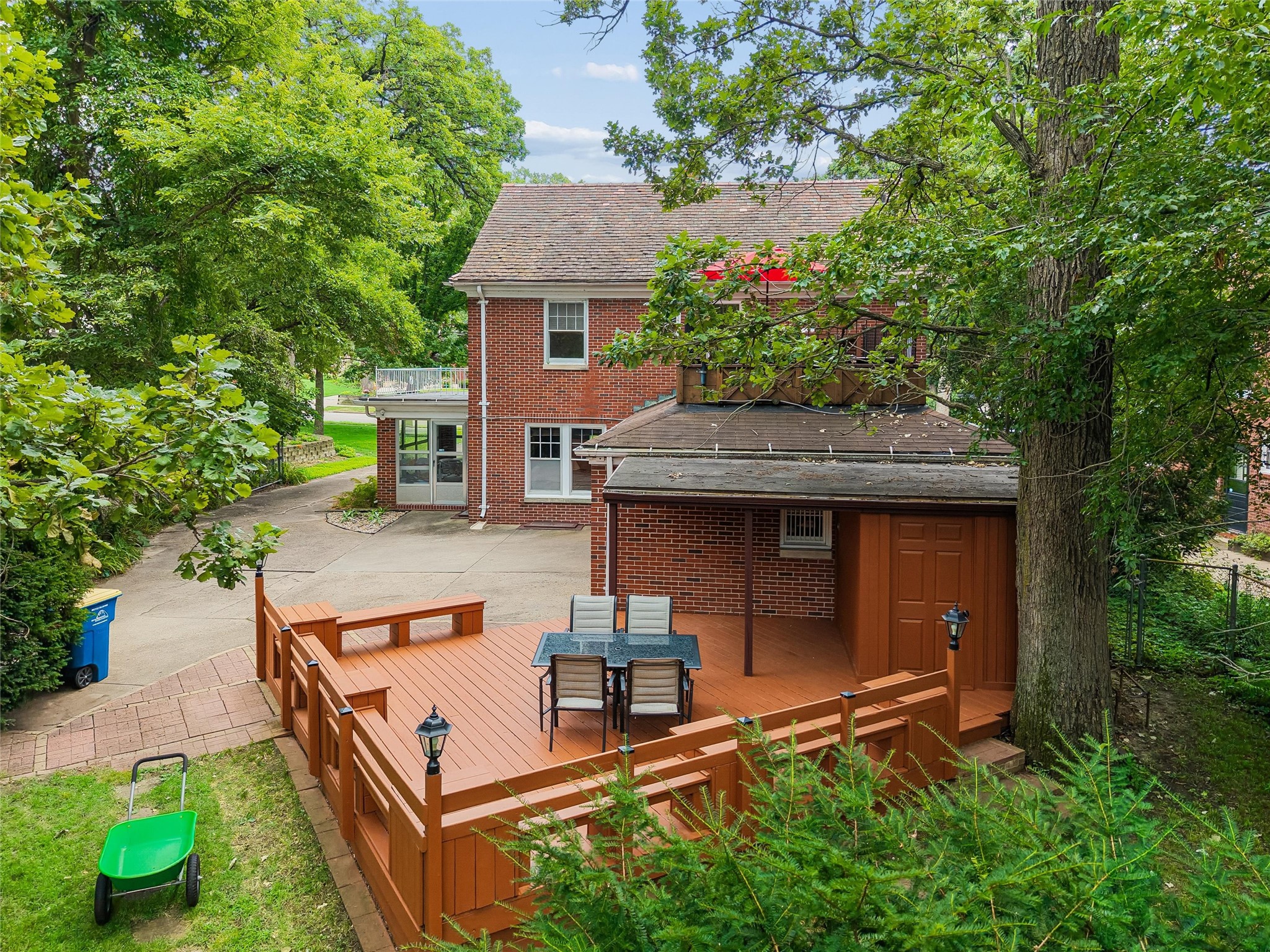 6045 N Waterbury Road Property Photo 9