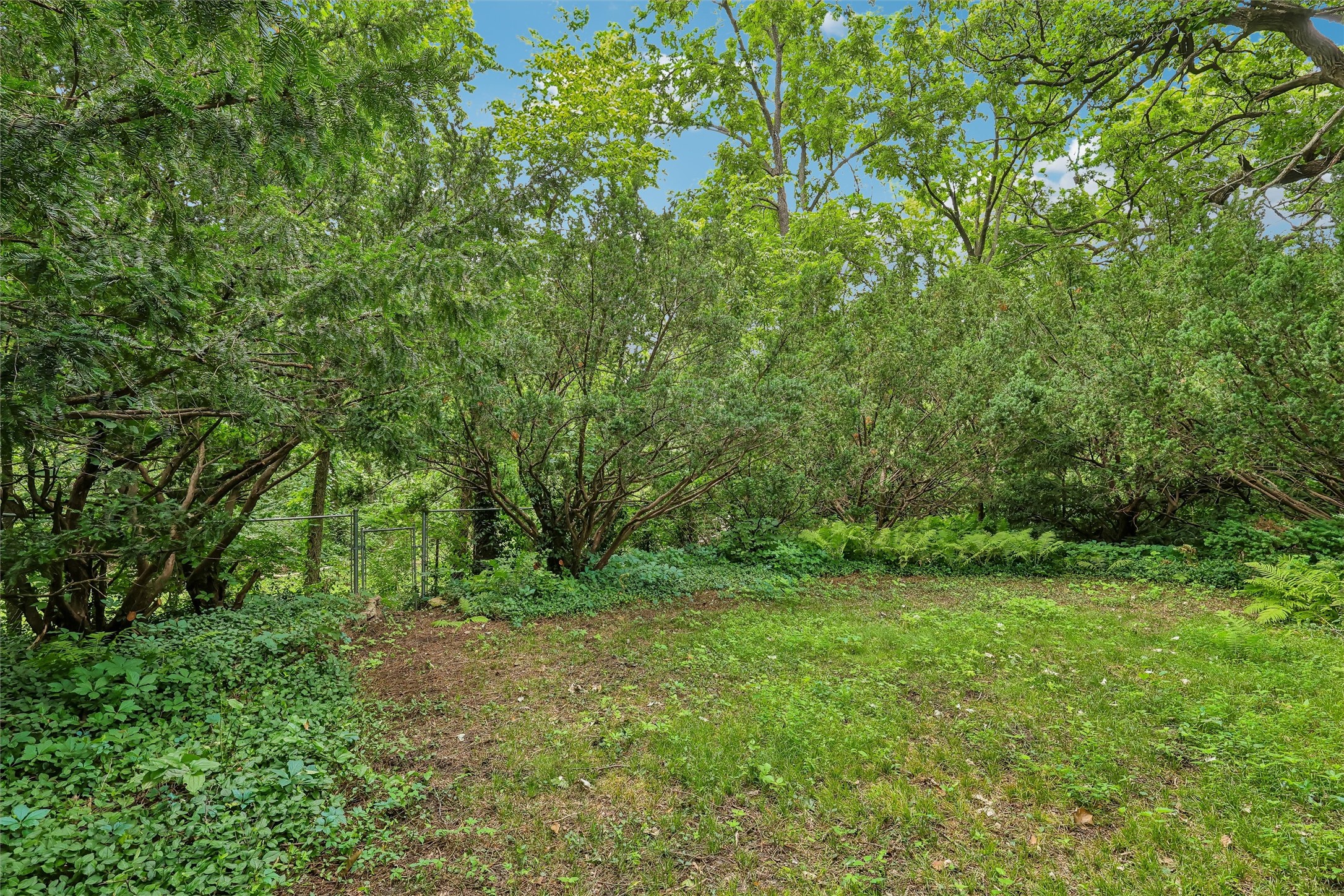 6045 N Waterbury Road Property Photo 15
