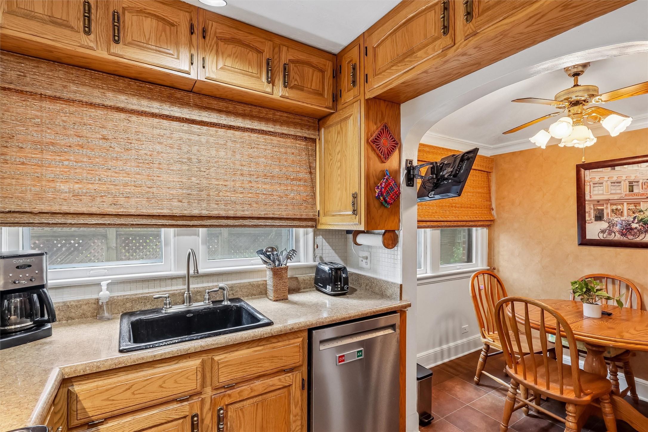6045 N Waterbury Road Property Photo 19
