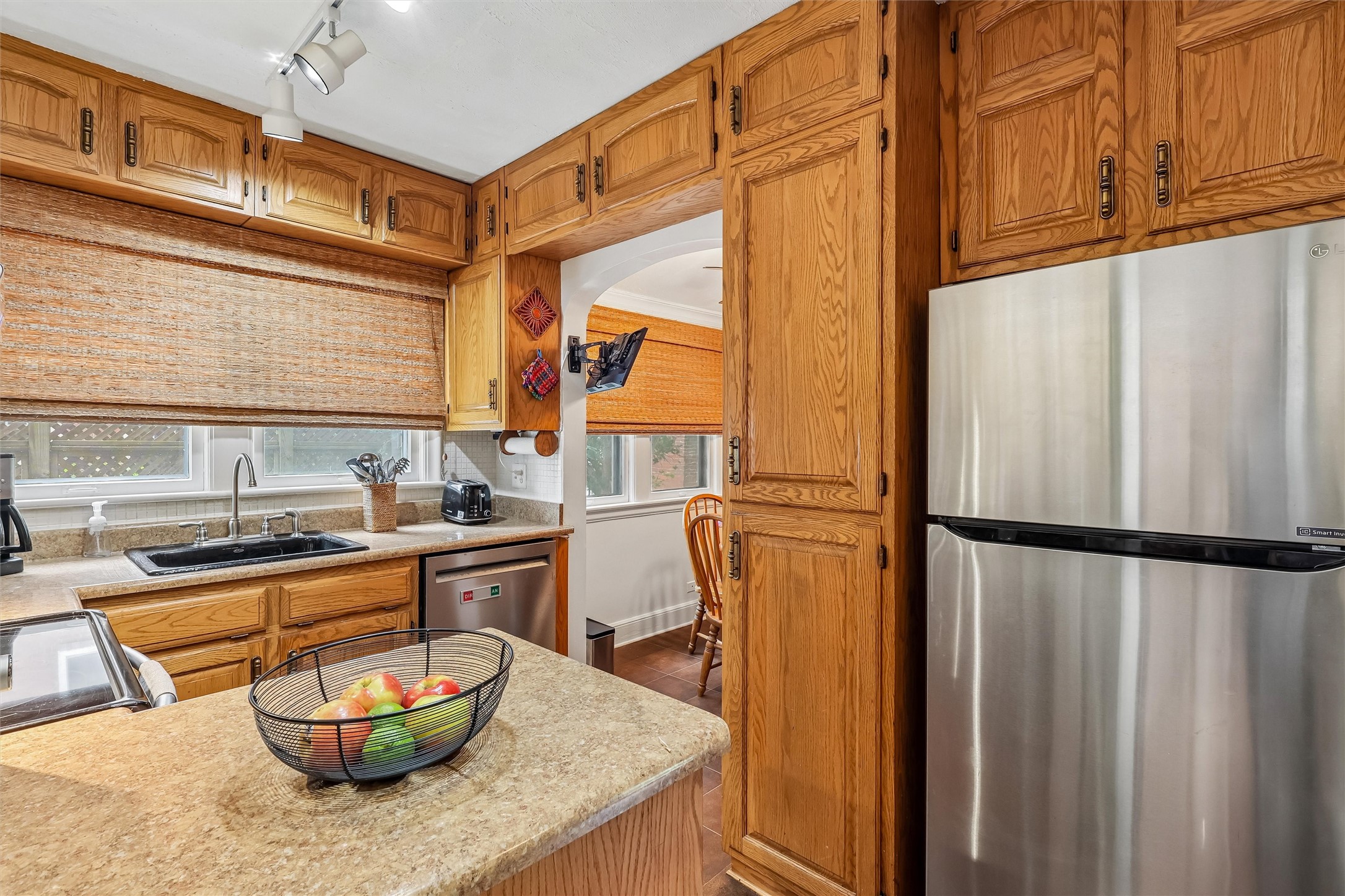 6045 N Waterbury Road Property Photo 20