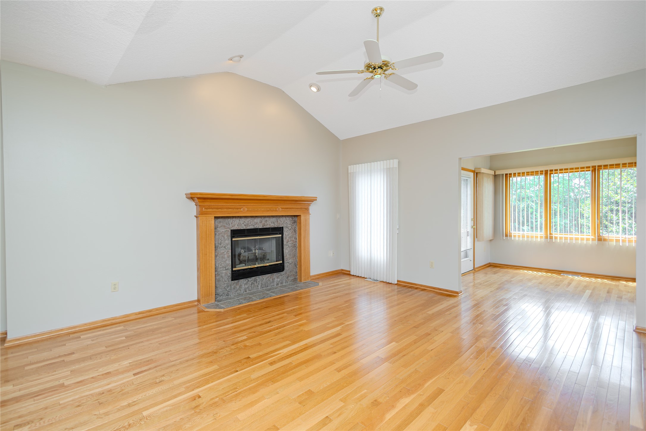 6084 Terrace Drive Property Photo 5