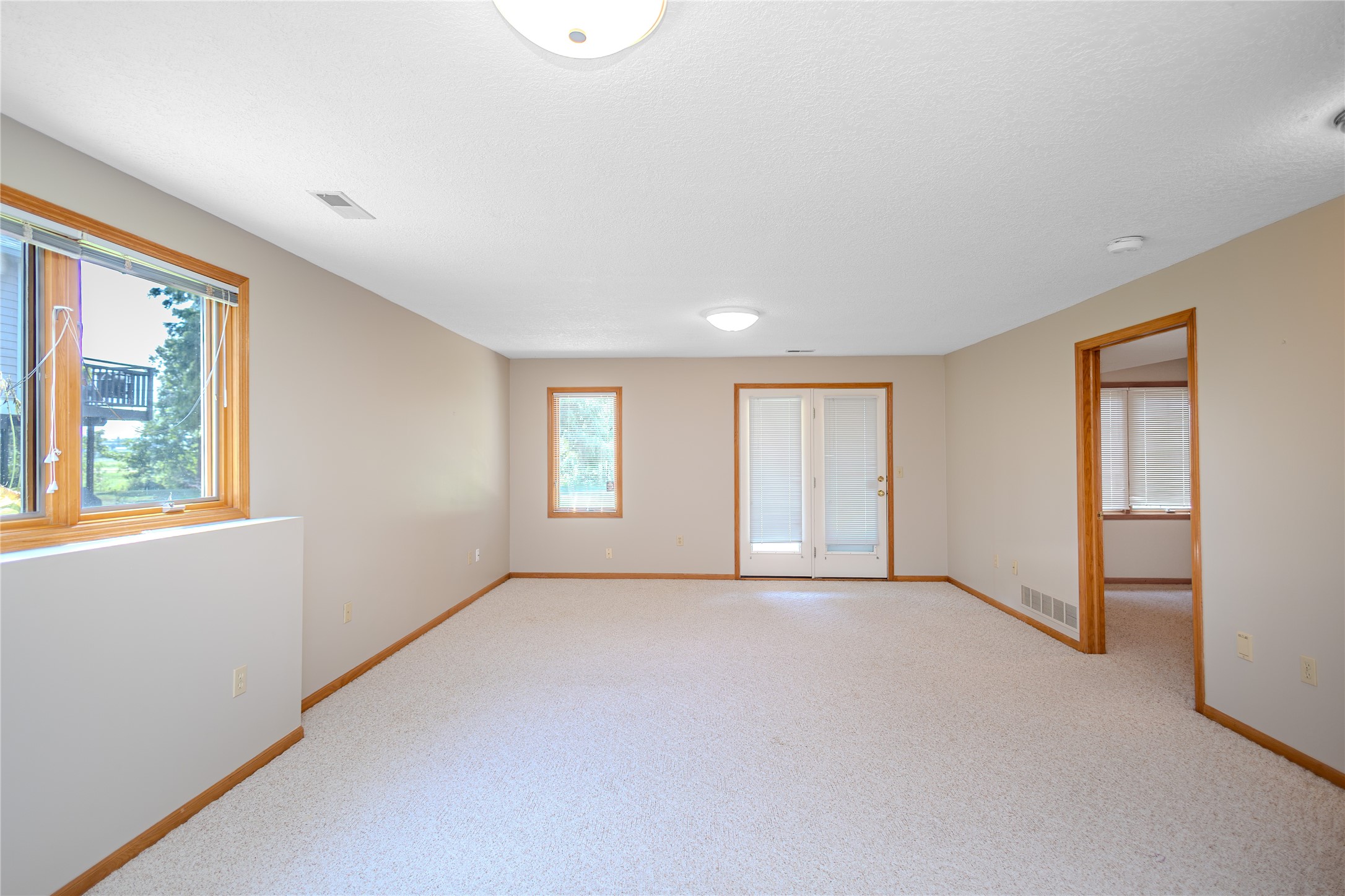6084 Terrace Drive Property Photo 20