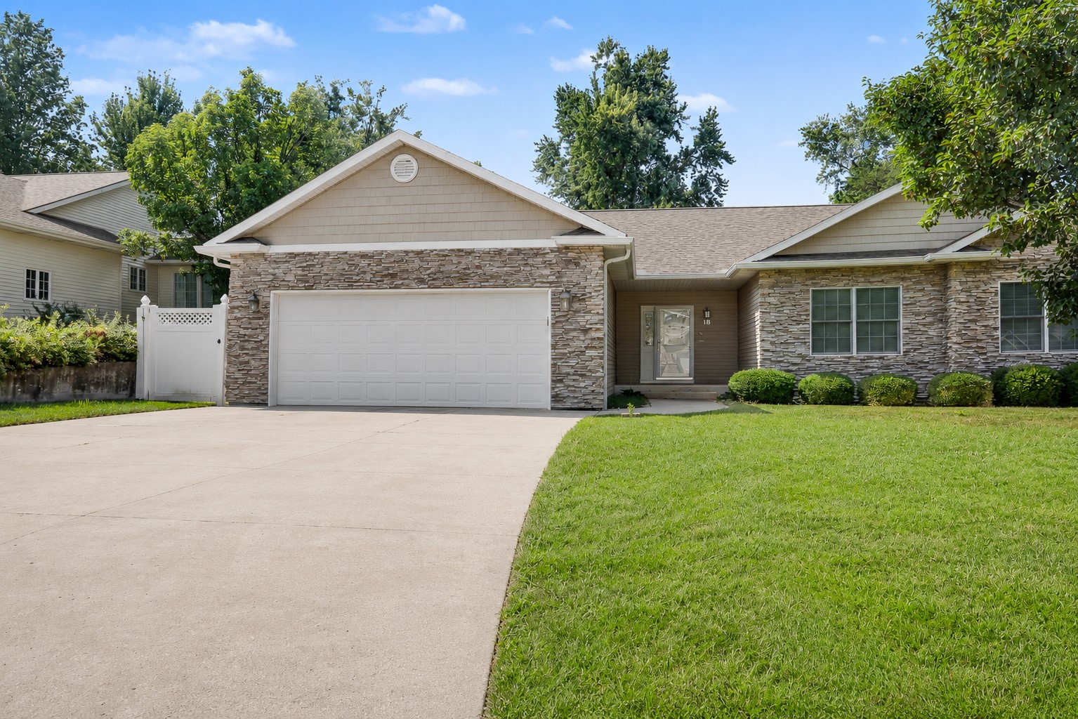 18 Weaver Drive Property Photo 1